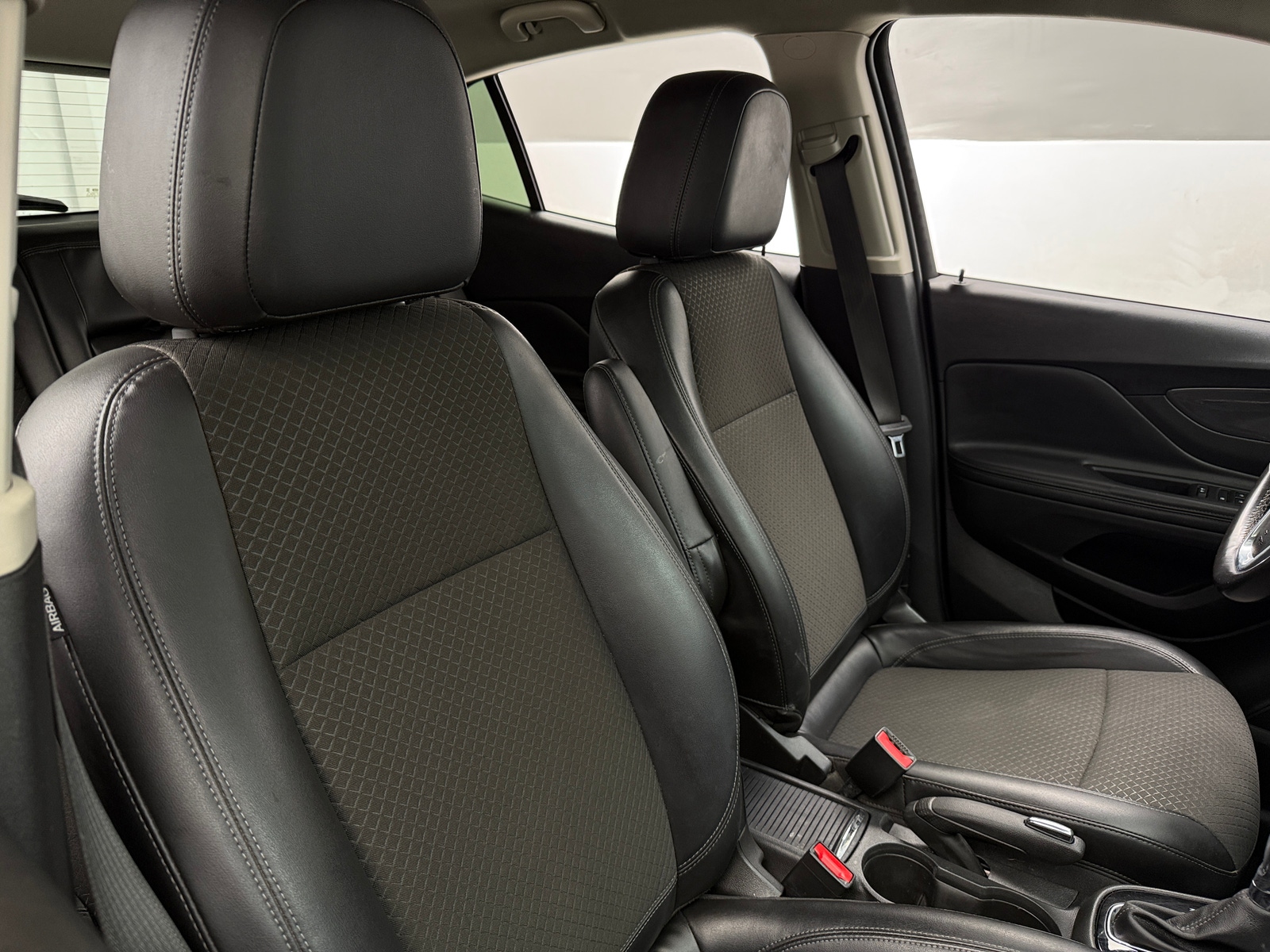 Thumbnail: 2019 Buick Encore - 2