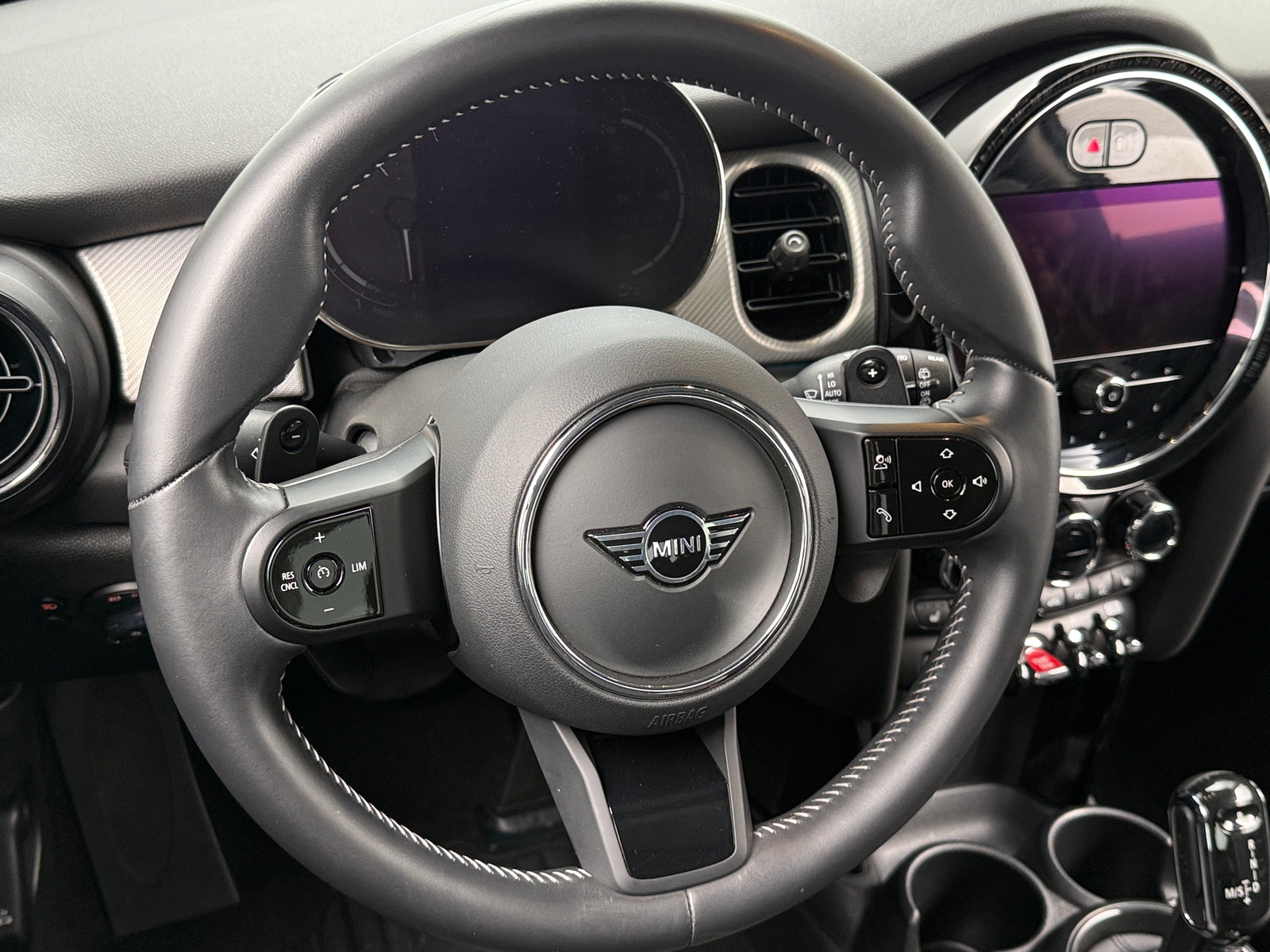 Thumbnail: 2024 MINI Cooper Hardtop - 4