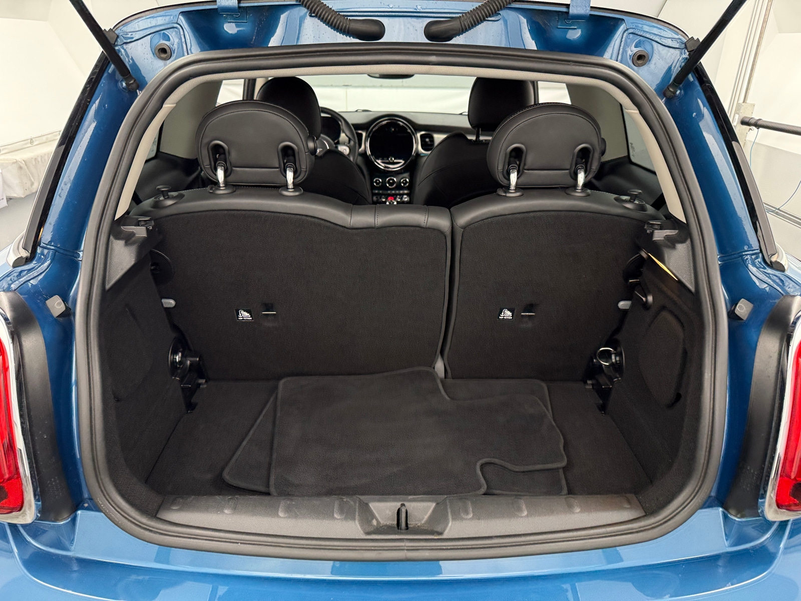 Thumbnail: 2024 MINI Cooper Hardtop - 6