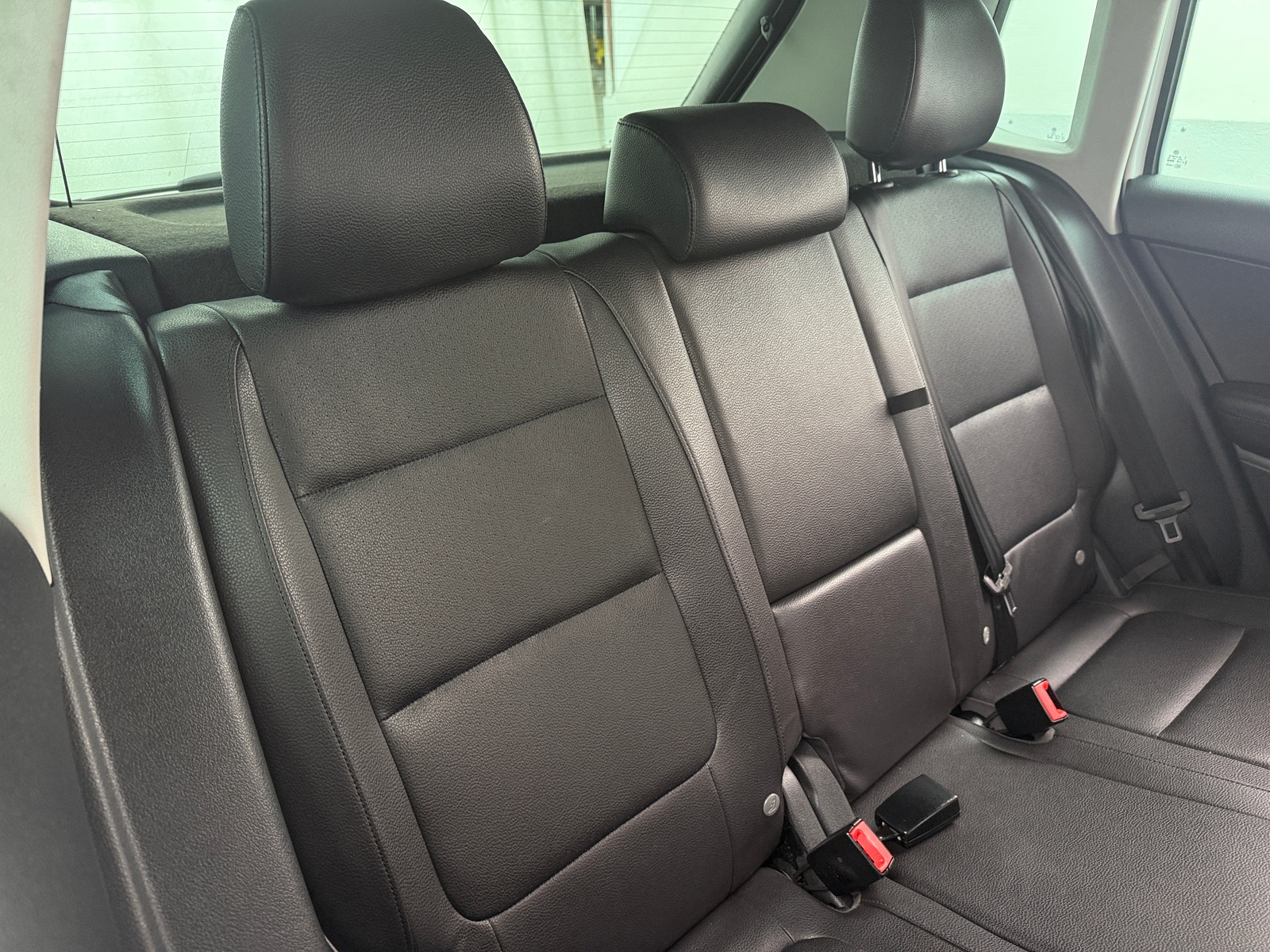 Thumbnail: 2015 Volkswagen Tiguan - 5