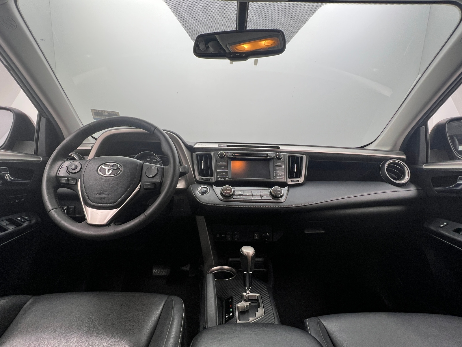 Thumbnail: 2015 Toyota RAV4 - 2