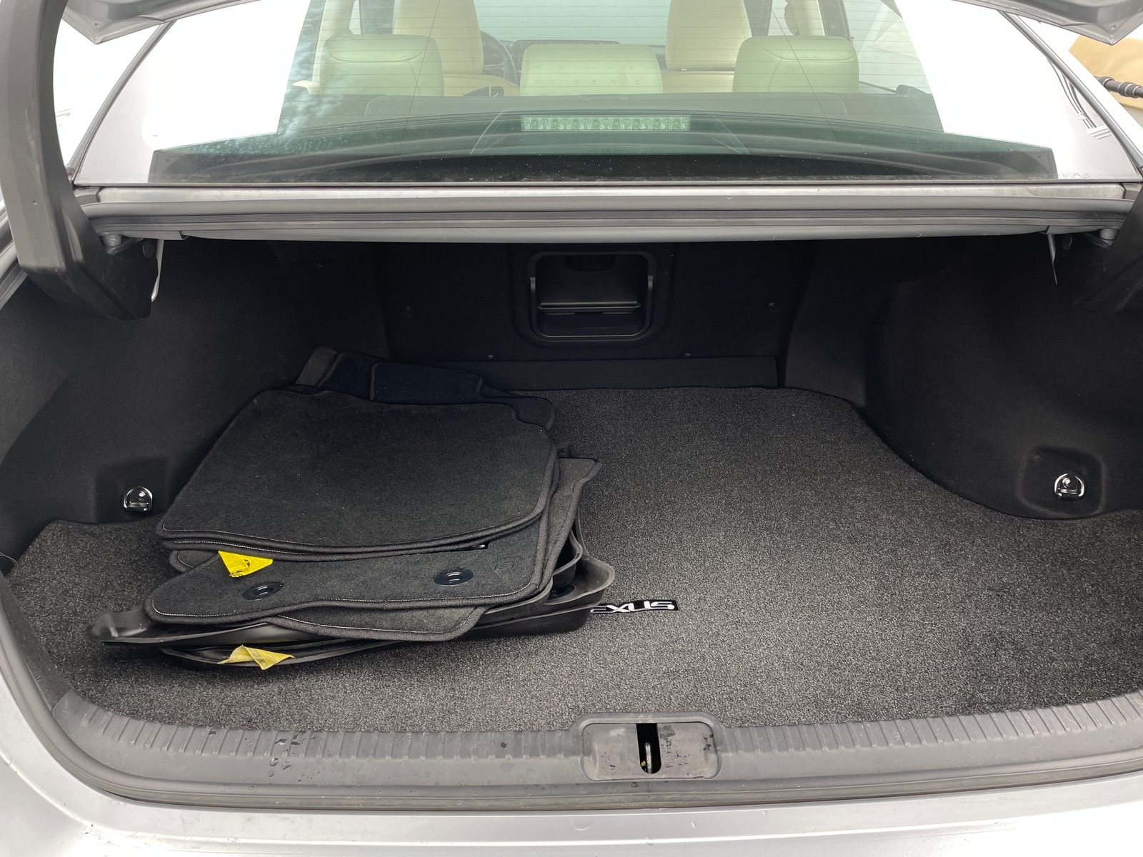 Thumbnail: 2022 Lexus ES - 6