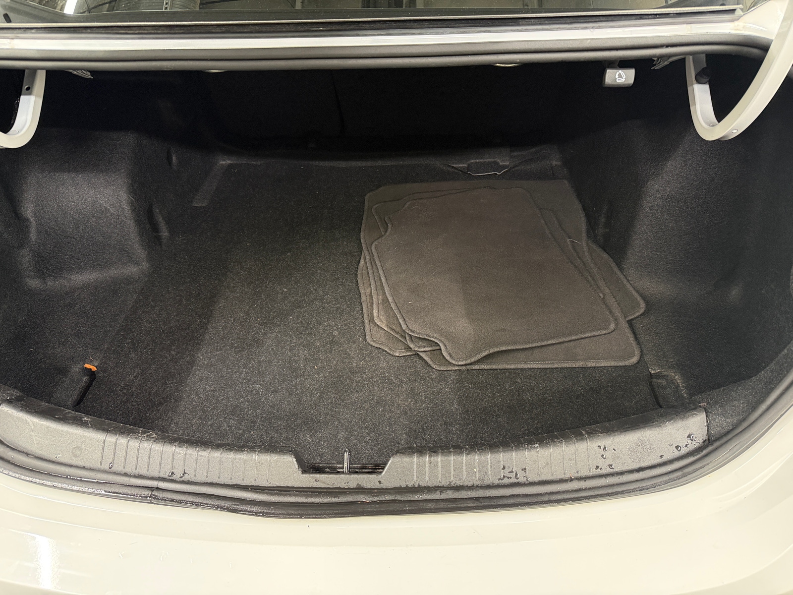 Thumbnail: 2024 Chevrolet Malibu - 6