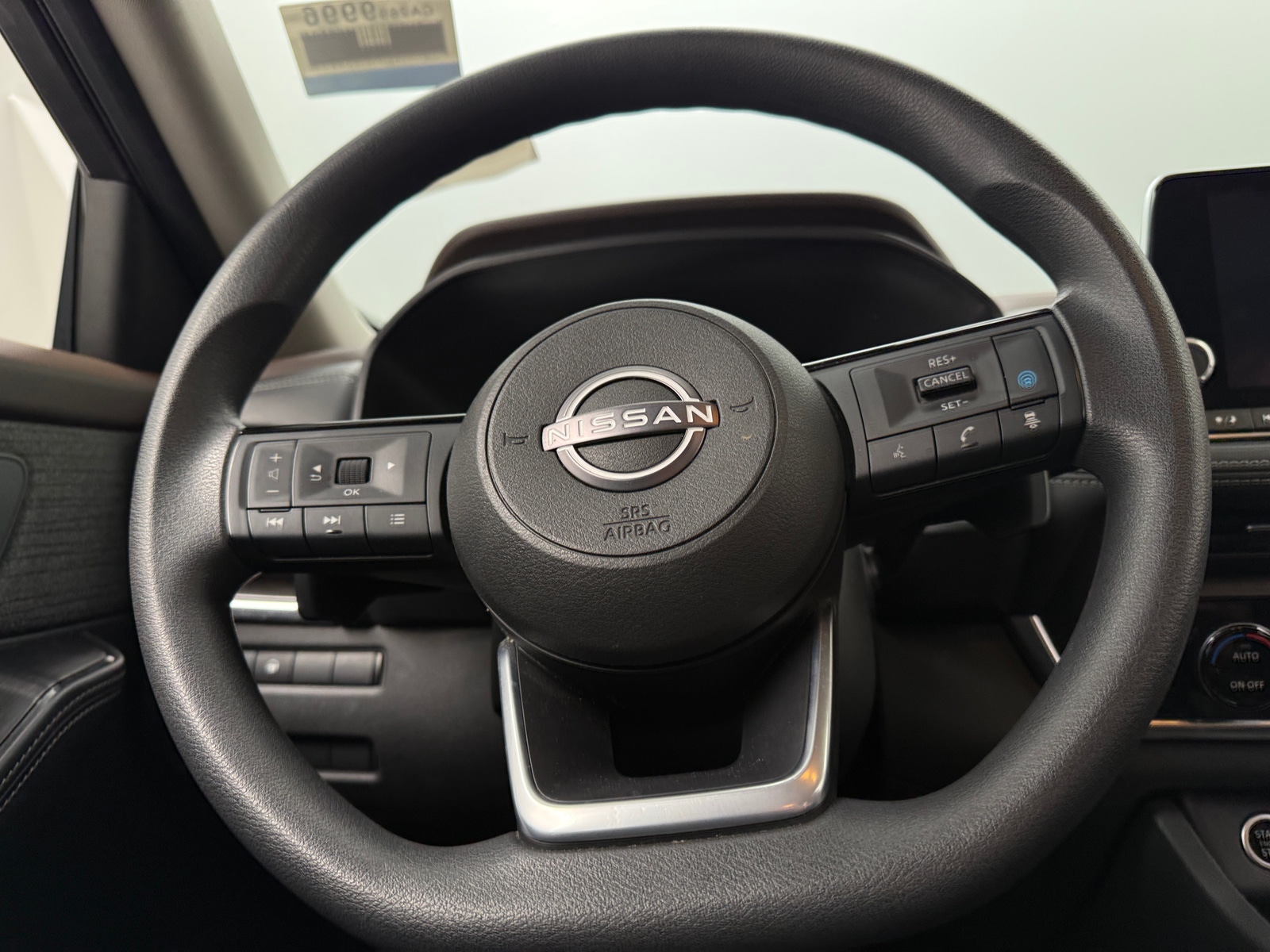 Thumbnail: 2023 Nissan Rogue - 5