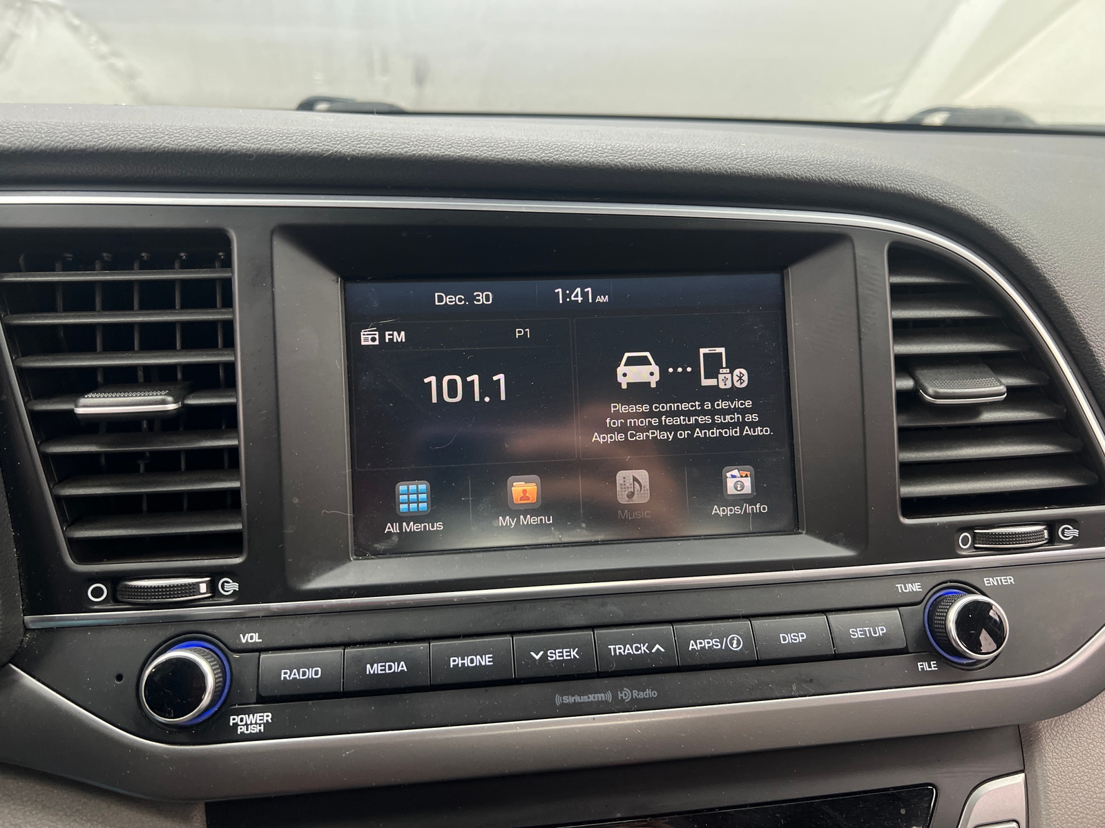 Thumbnail: 2017 Hyundai Elantra - 4