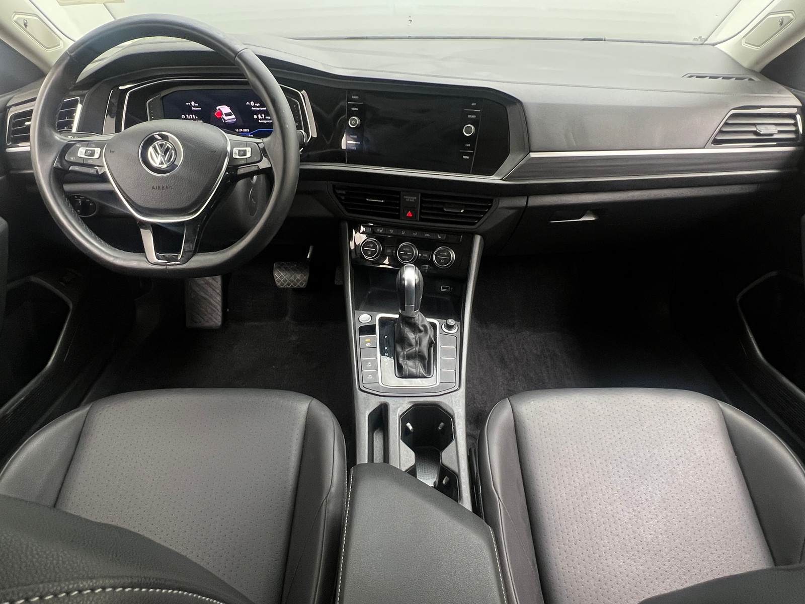 Thumbnail: 2019 Volkswagen Jetta - 2