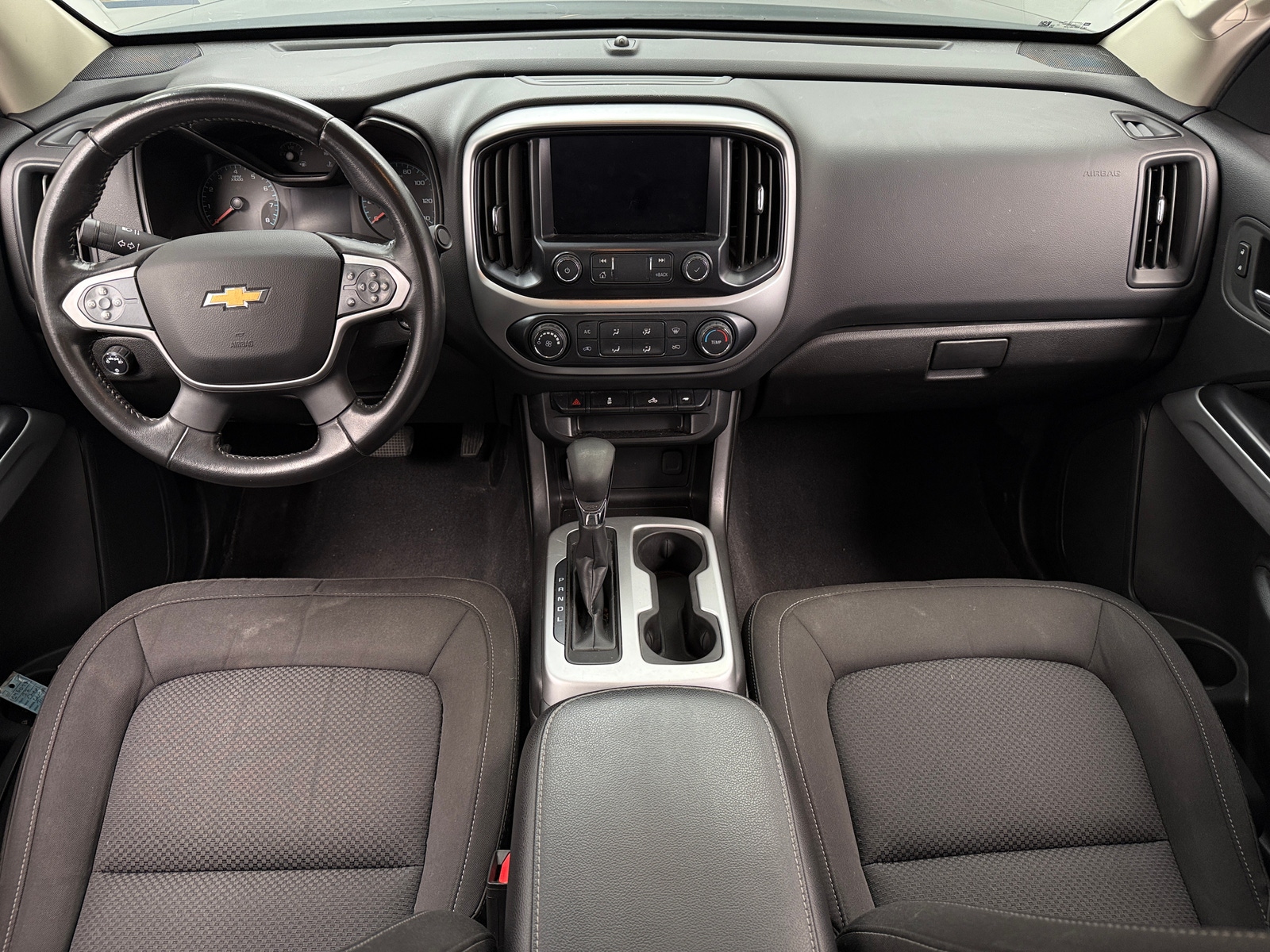 Thumbnail: 2022 Chevrolet Colorado - 3