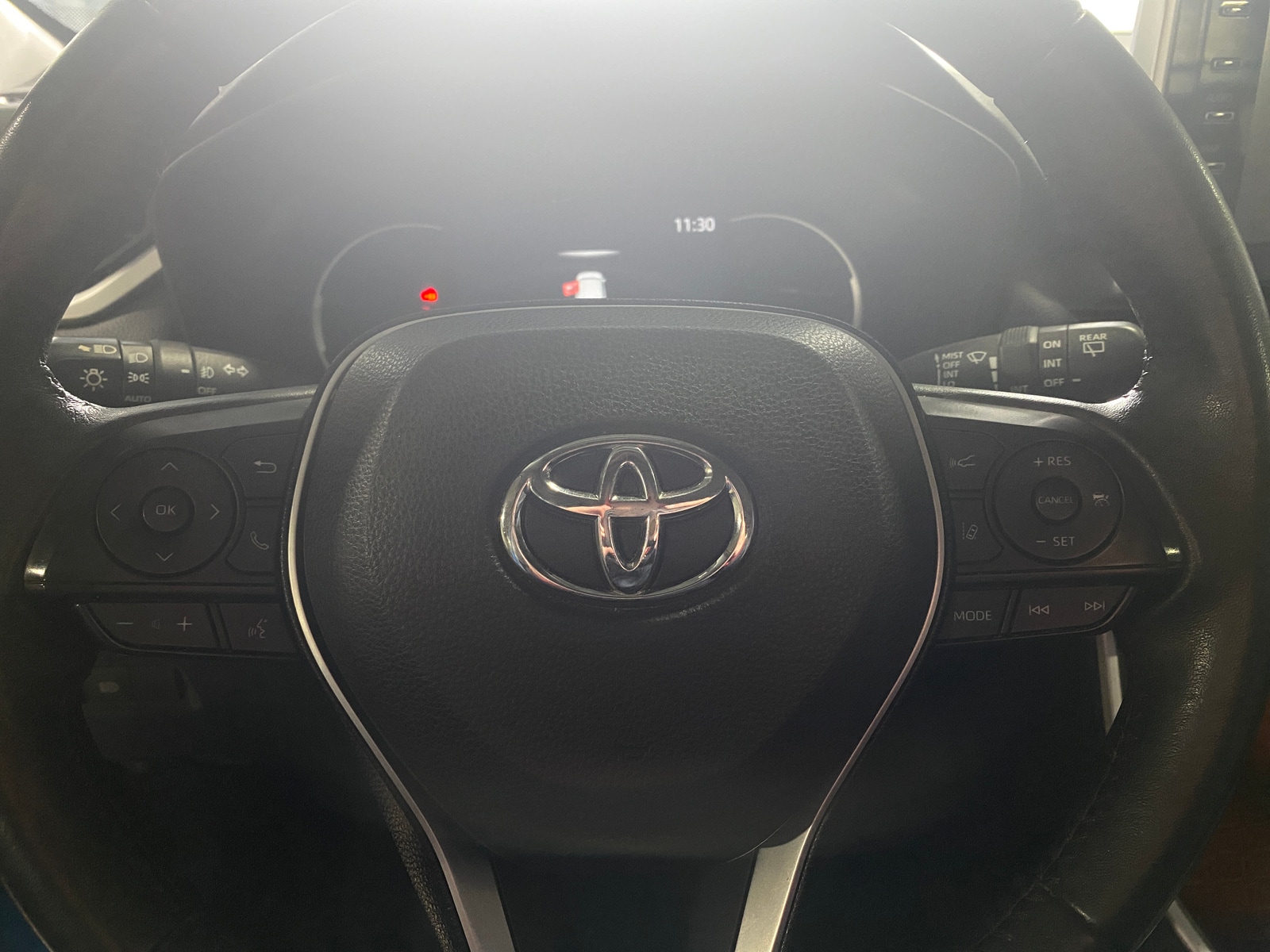 Thumbnail: 2021 Toyota RAV4 - 4