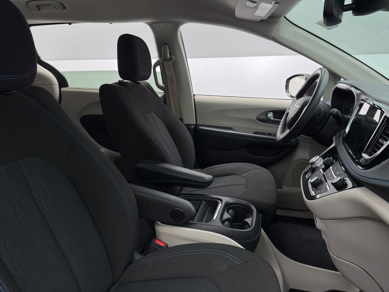 Thumbnail: 2021 Chrysler Pacifica - 2