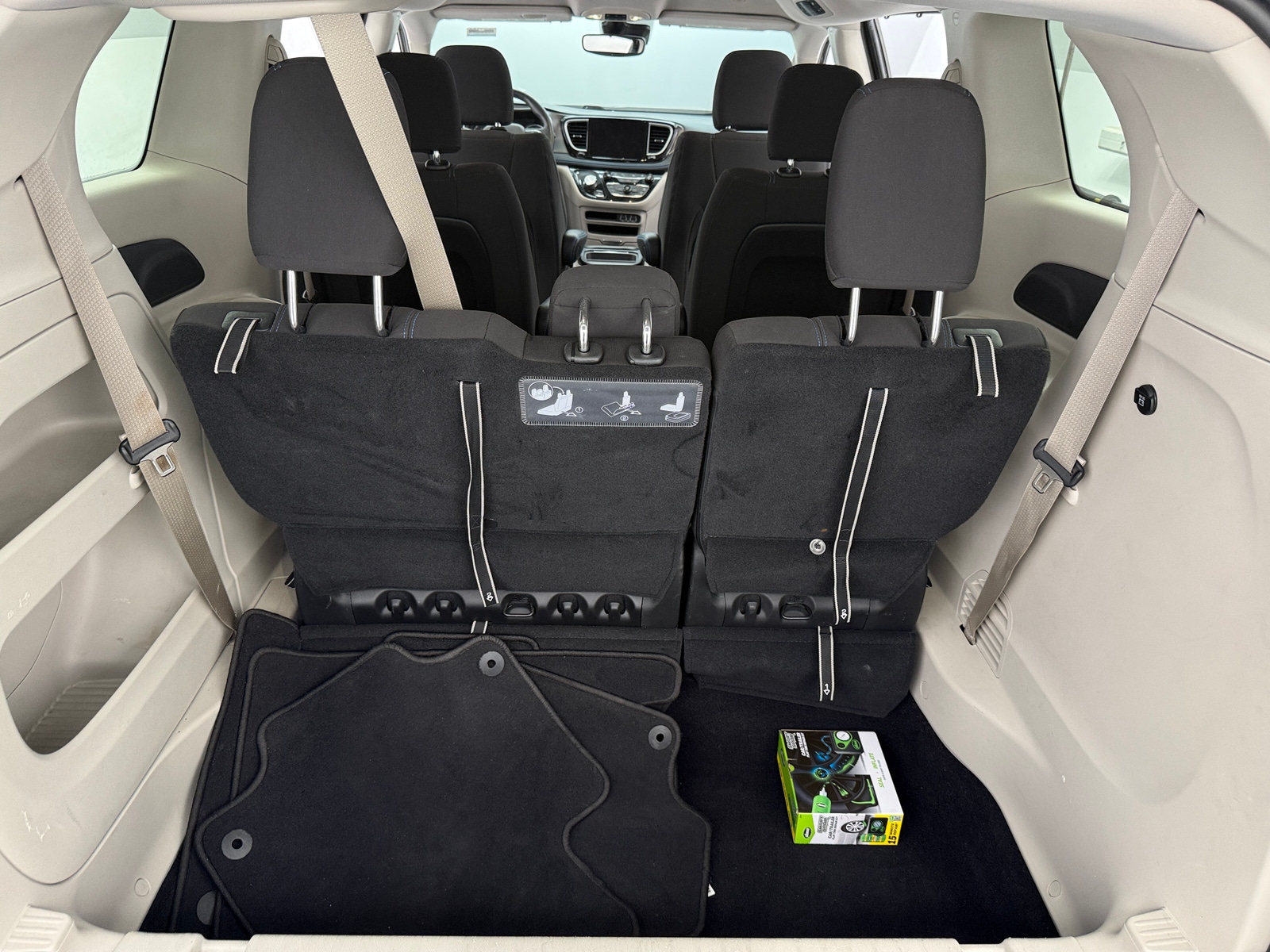 Thumbnail: 2021 Chrysler Pacifica - 7