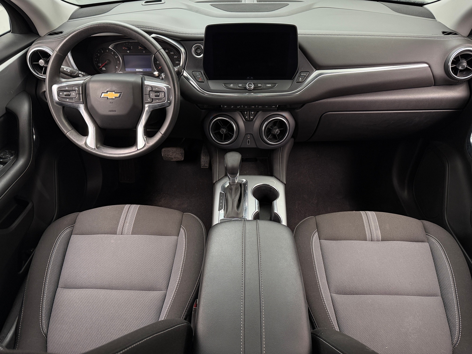 Thumbnail: 2023 Chevrolet Blazer - 3