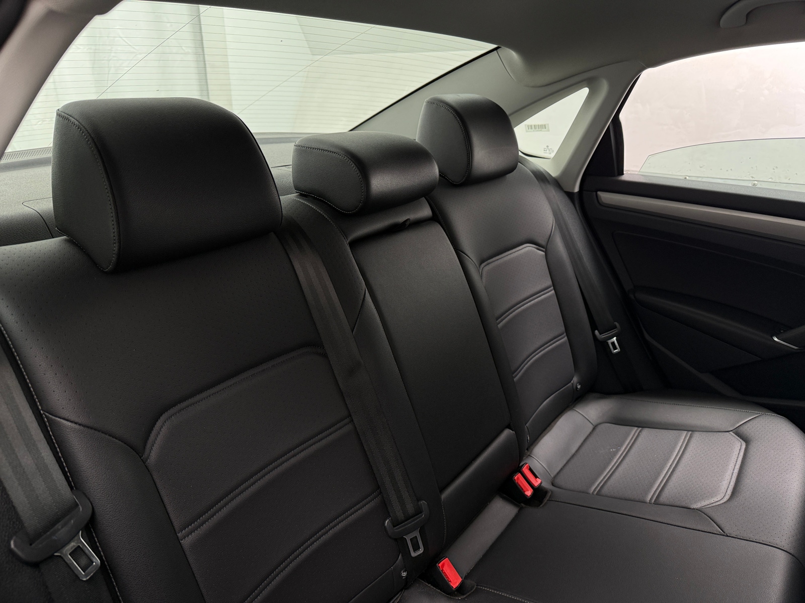 Thumbnail: 2021 Volkswagen Passat - 5