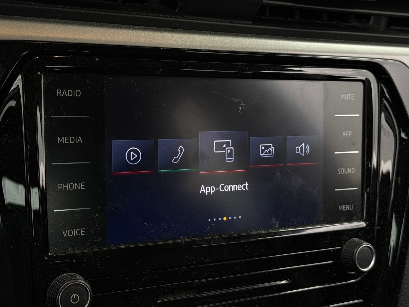 Thumbnail: 2021 Volkswagen Passat - 3