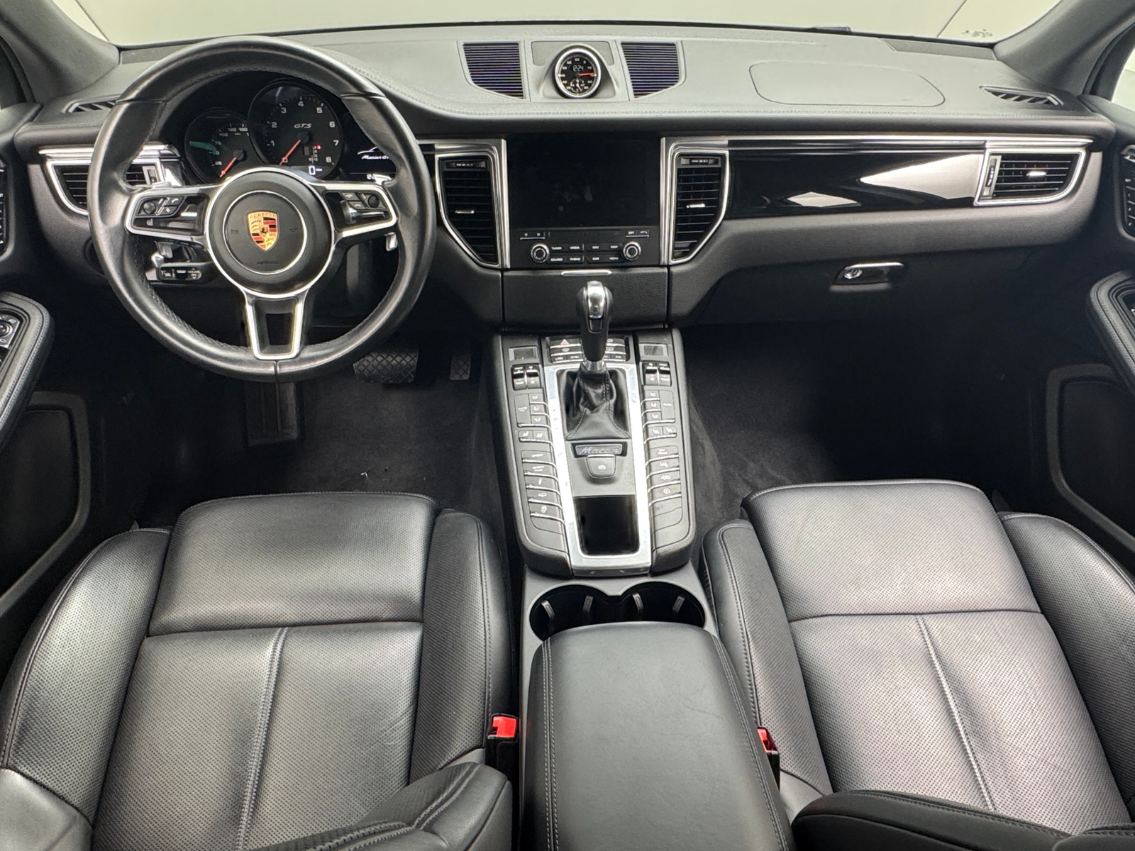 Thumbnail: 2018 Porsche Macan - 2