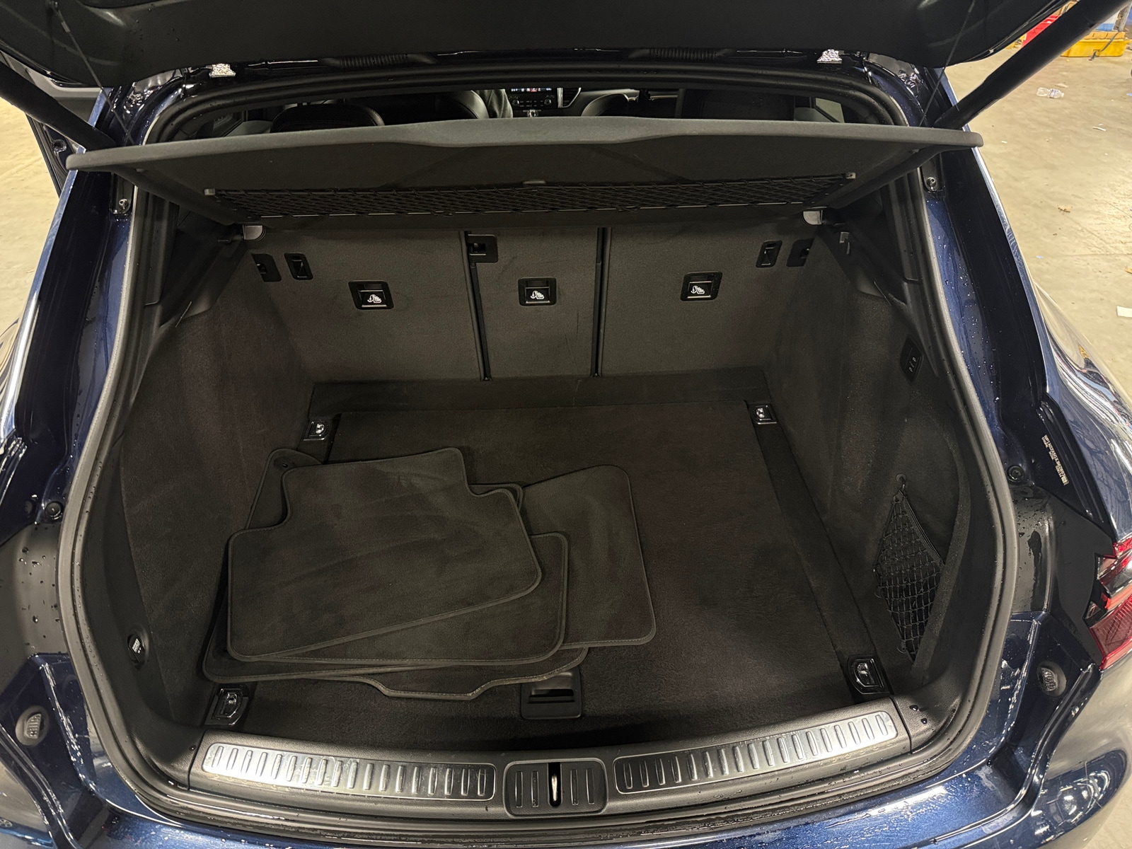 Thumbnail: 2018 Porsche Macan - 6