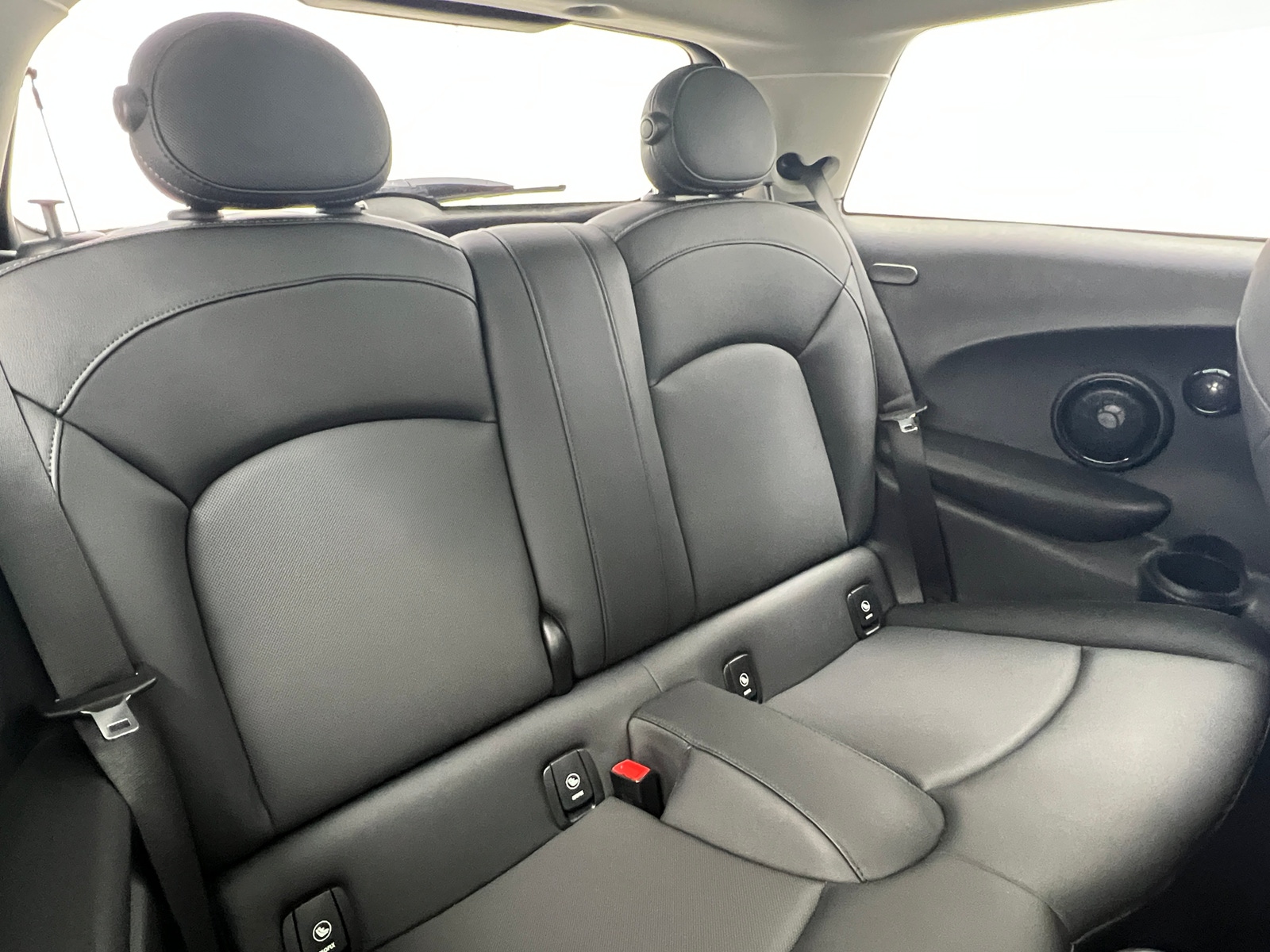 Thumbnail: 2023 MINI Cooper Hardtop - 4