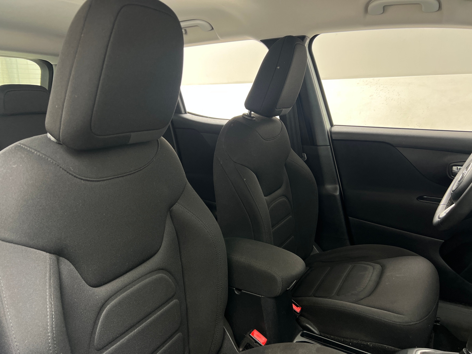 Thumbnail: 2018 Jeep Renegade - 2