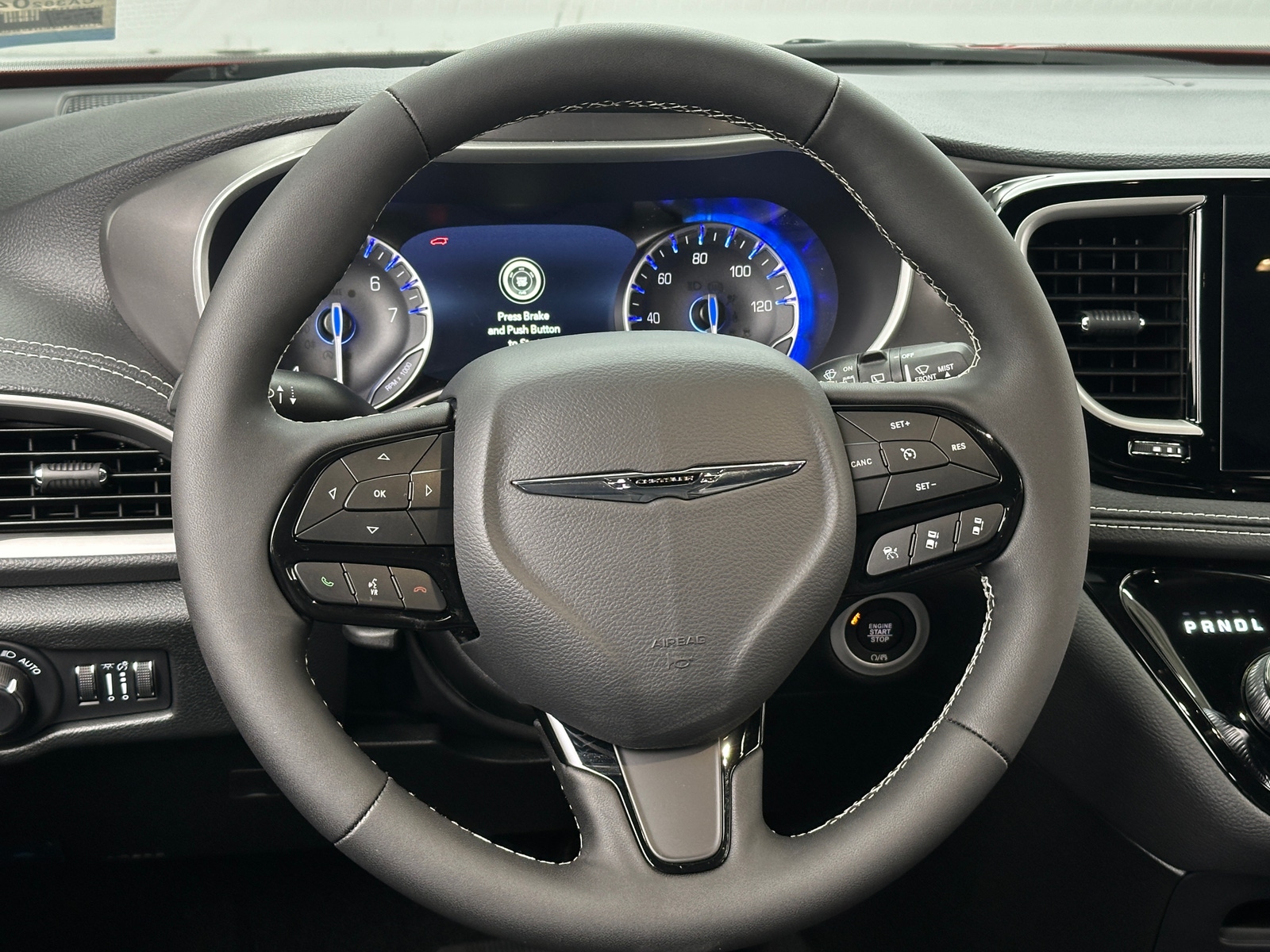 Thumbnail: 2026 Chrysler Pacifica - 4