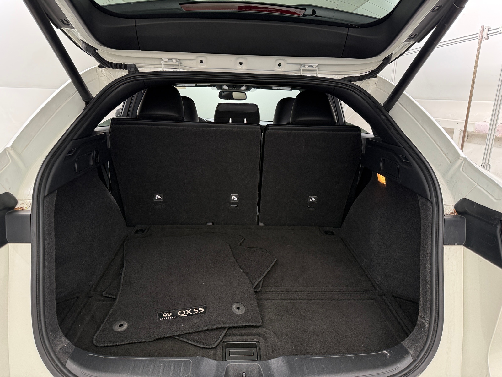 Thumbnail: 2023 INFINITI QX55 - 6