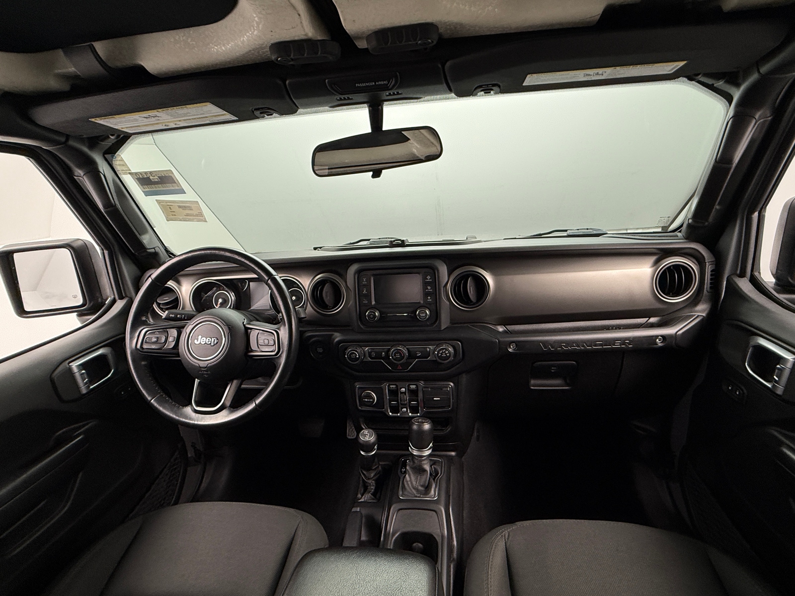 Thumbnail: 2019 Jeep Wrangler - 3