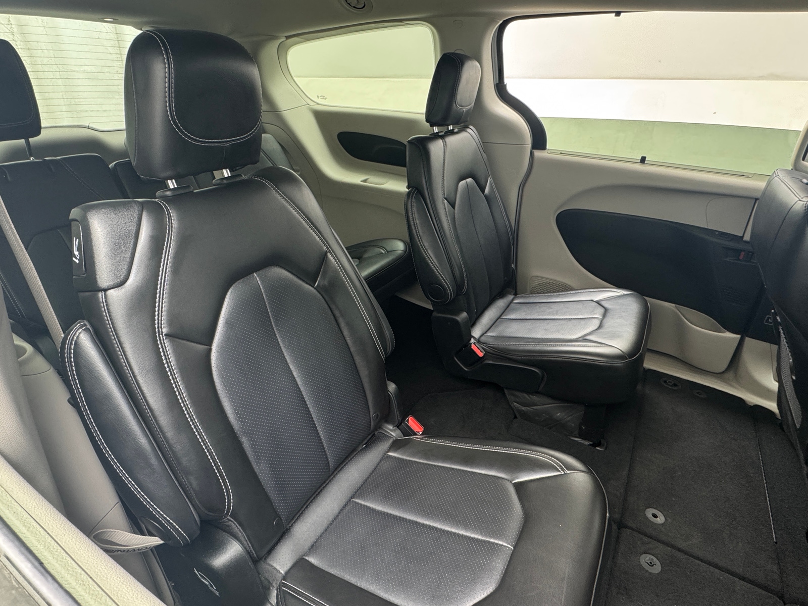 Thumbnail: 2024 Chrysler Pacifica - 5