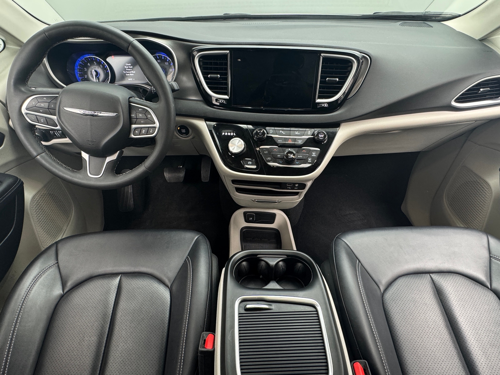 Thumbnail: 2024 Chrysler Pacifica - 2