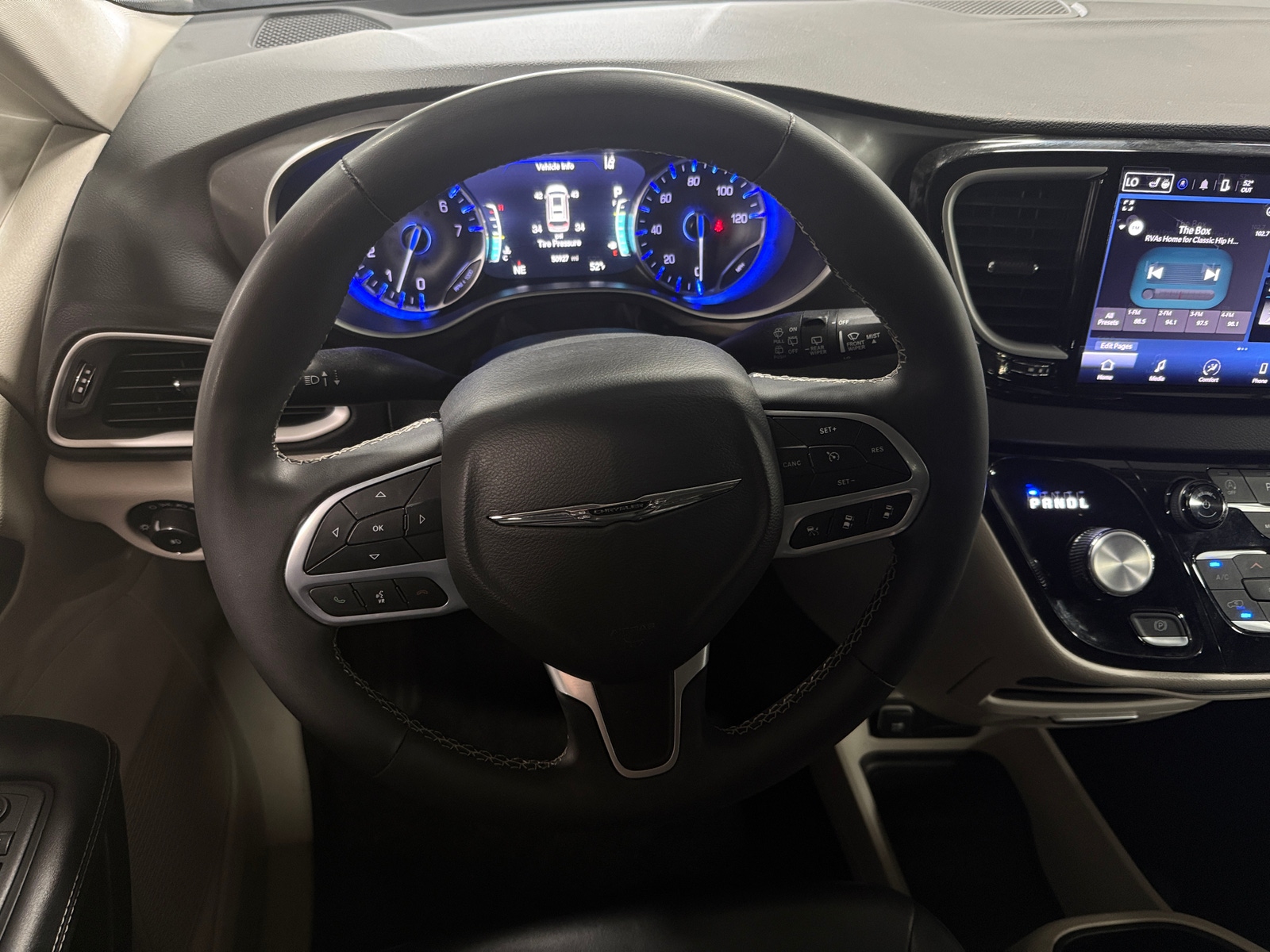 Thumbnail: 2024 Chrysler Pacifica - 4