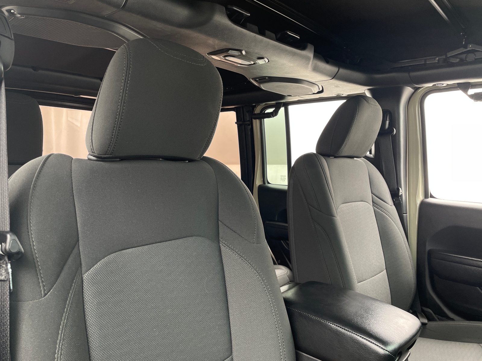 Thumbnail: 2022 Jeep Wrangler - 2