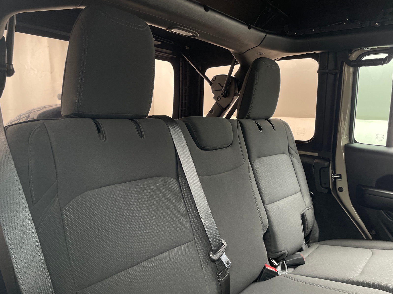 Thumbnail: 2022 Jeep Wrangler - 6