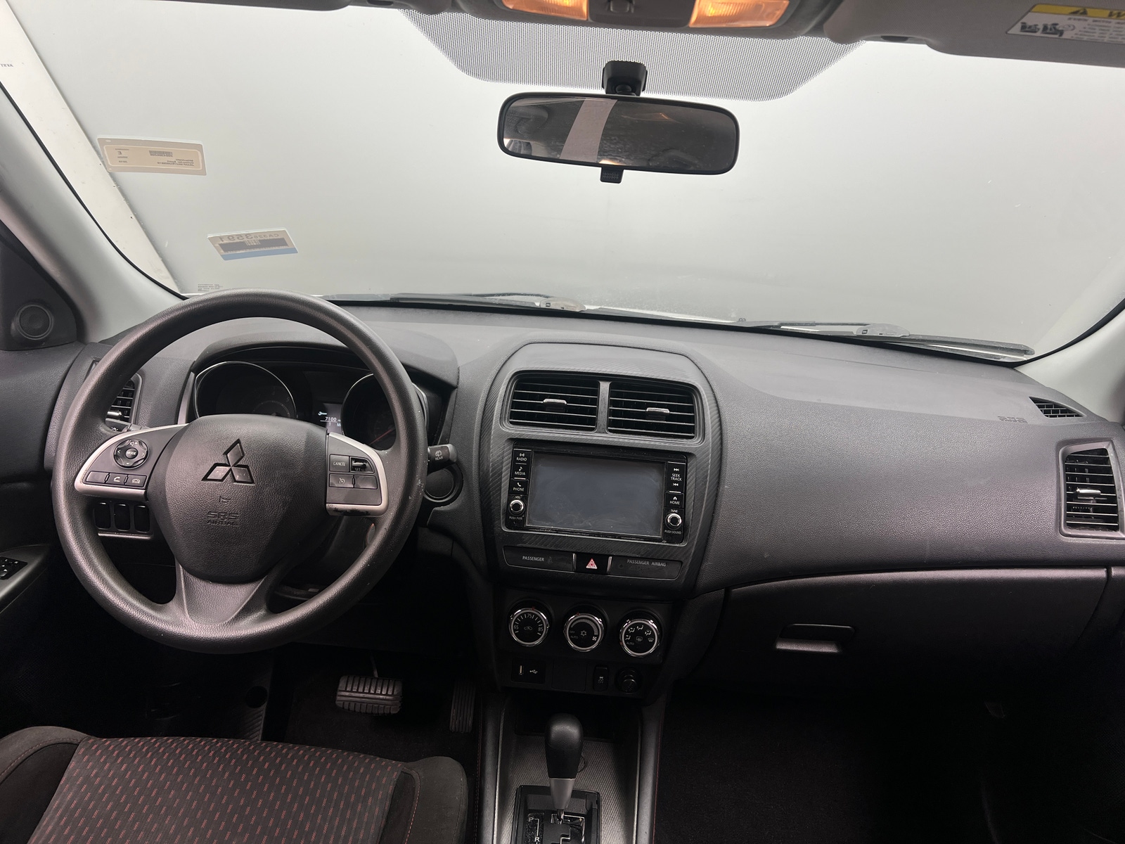 Thumbnail: 2019 Mitsubishi Outlander Sport - 3