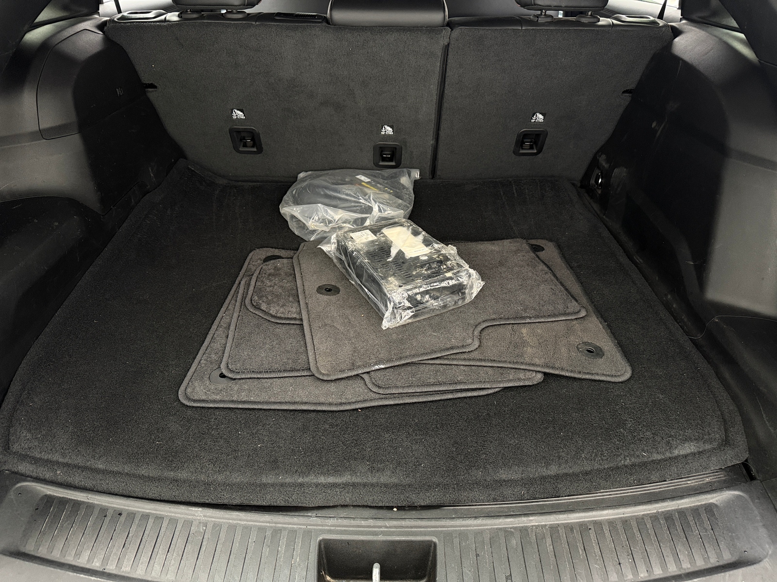 Thumbnail: 2024 Jeep Wagoneer S - 6