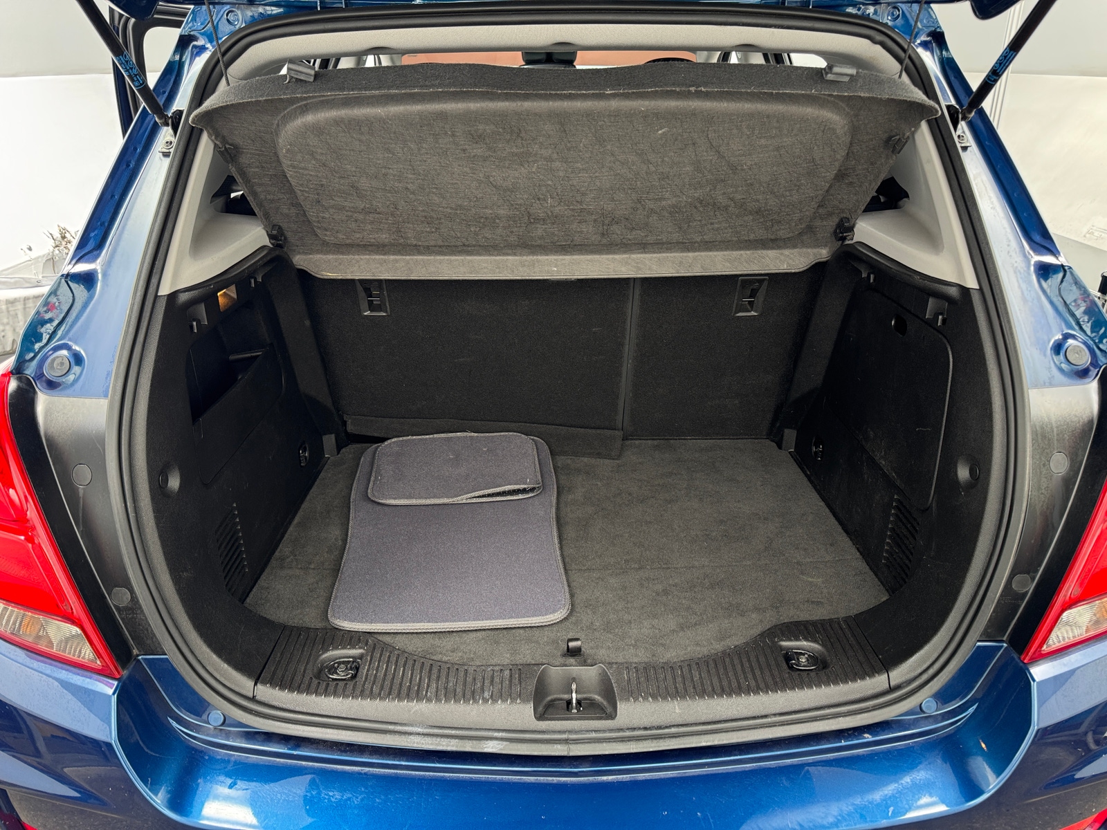 Thumbnail: 2020 Chevrolet Trax - 6