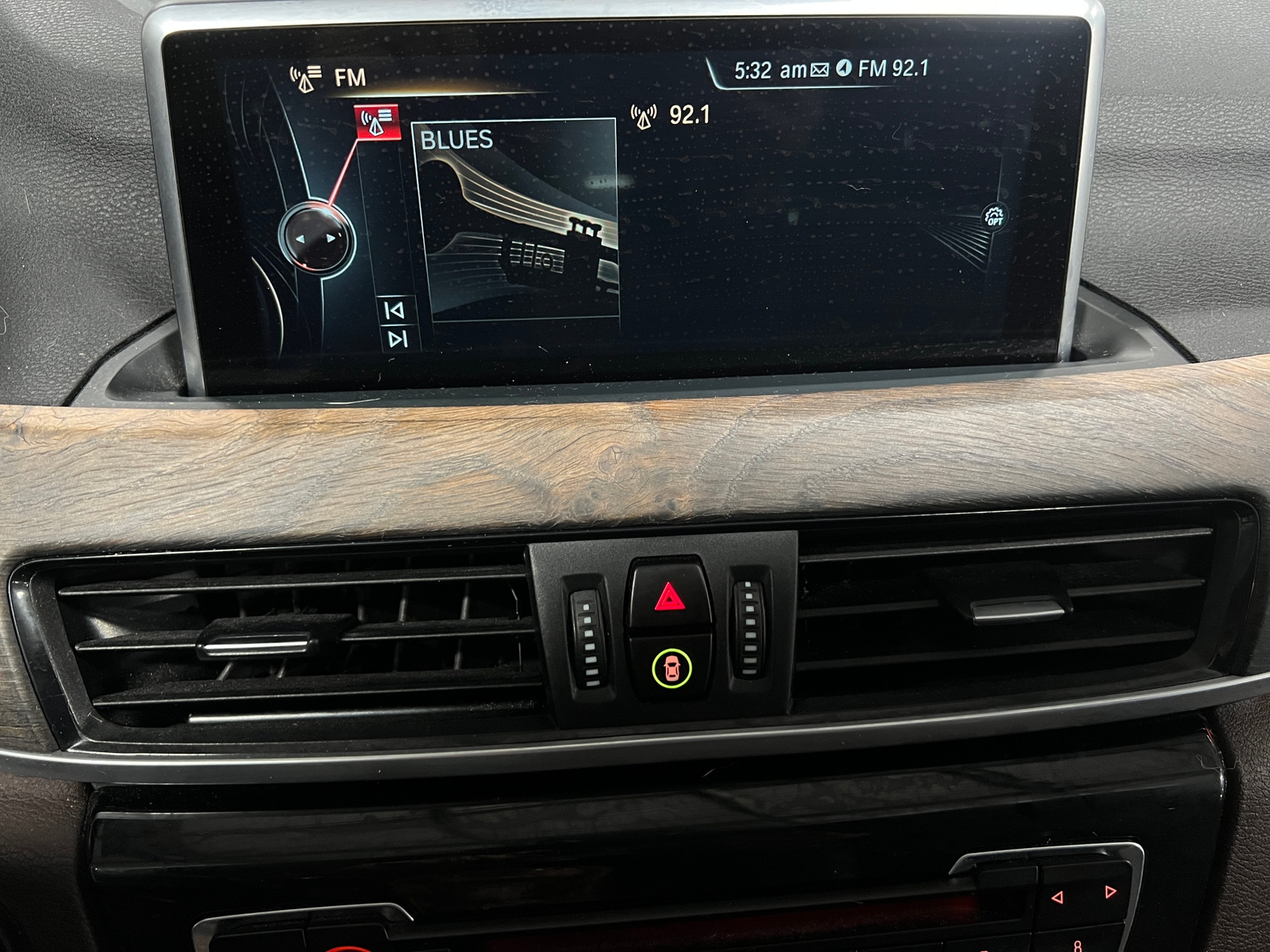 Thumbnail: 2017 BMW X1 - 3