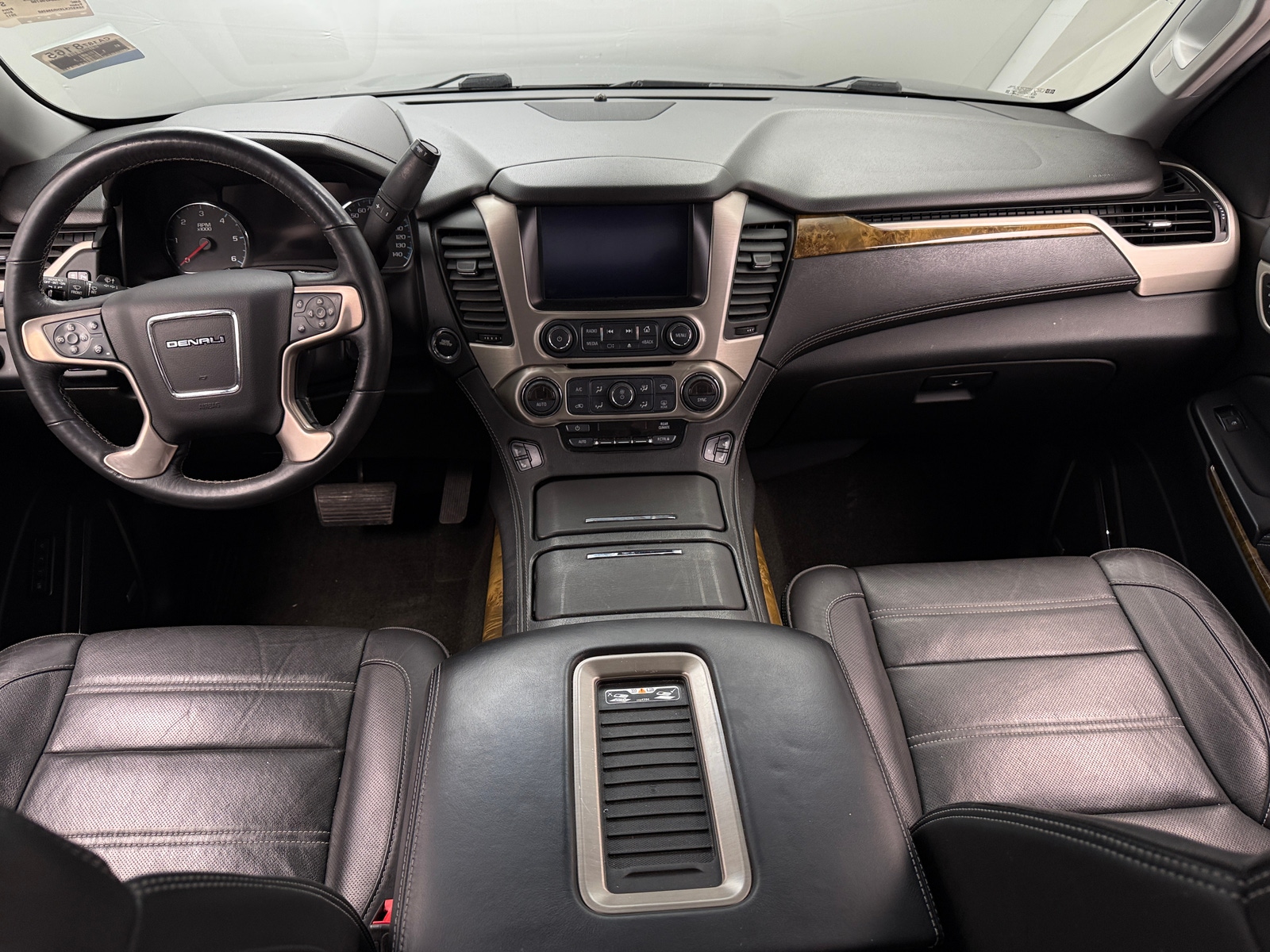 Thumbnail: 2017 GMC Yukon - 2