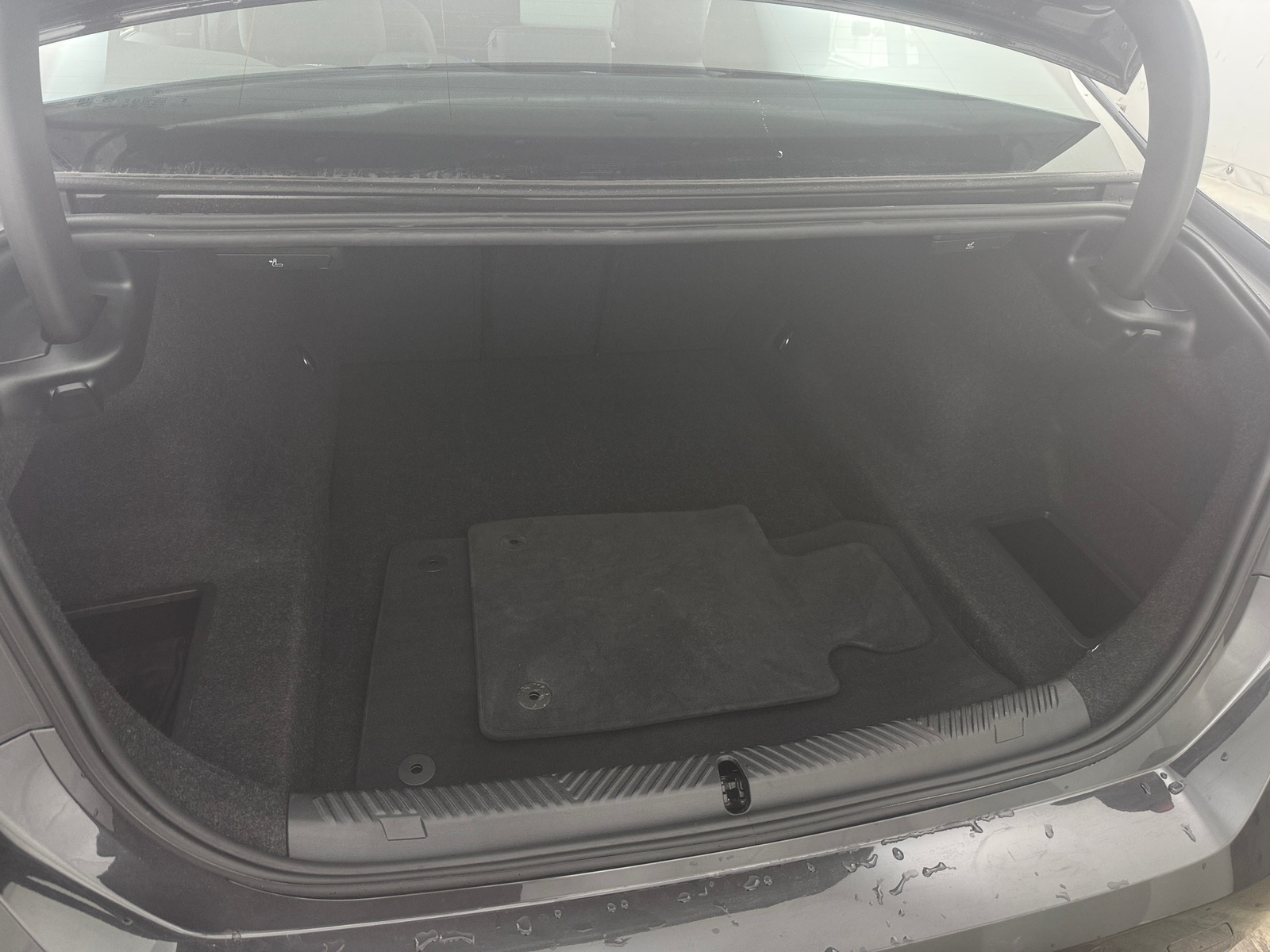 Thumbnail: 2025 BMW 5 Series - 6