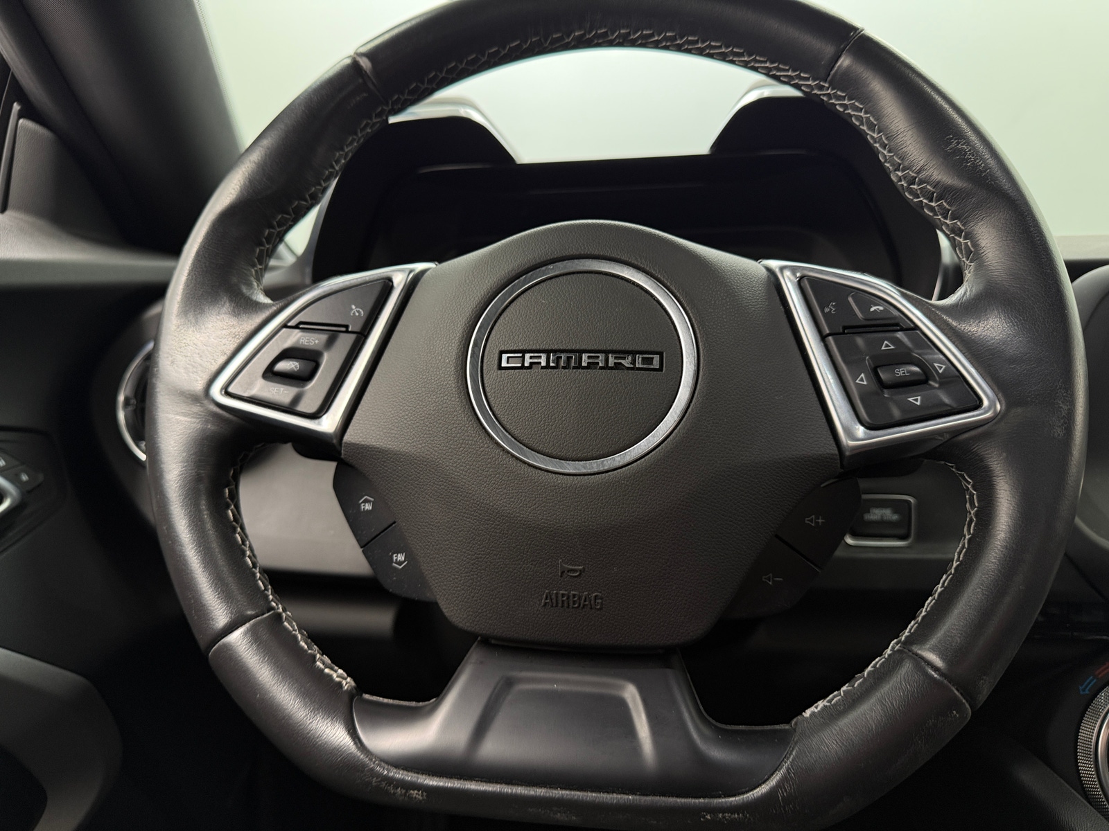 Thumbnail: 2022 Chevrolet Camaro - 4