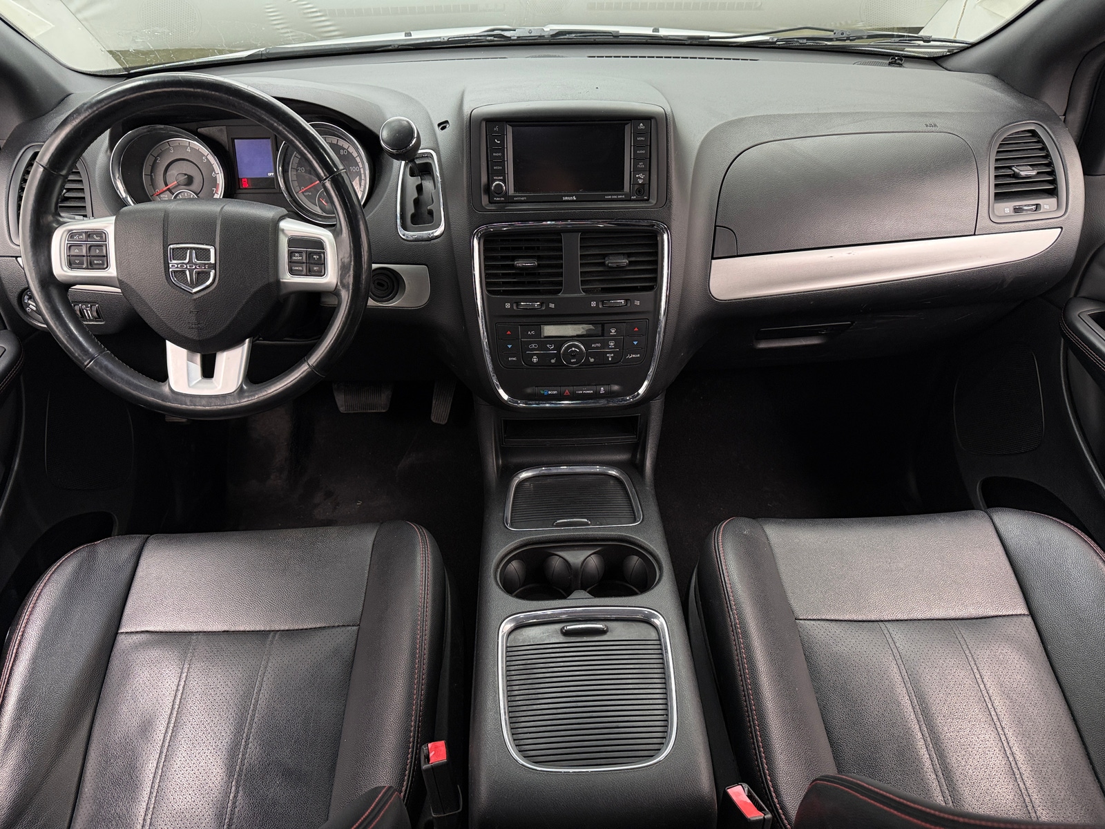 Thumbnail: 2019 Dodge Grand Caravan - 2