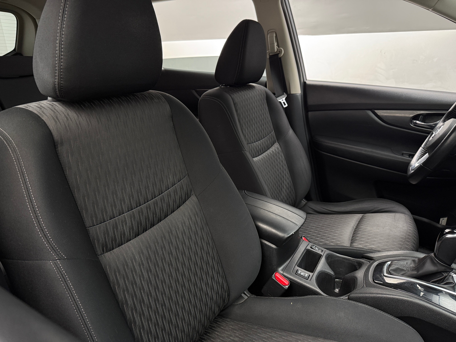 Thumbnail: 2018 Nissan Rogue - 2