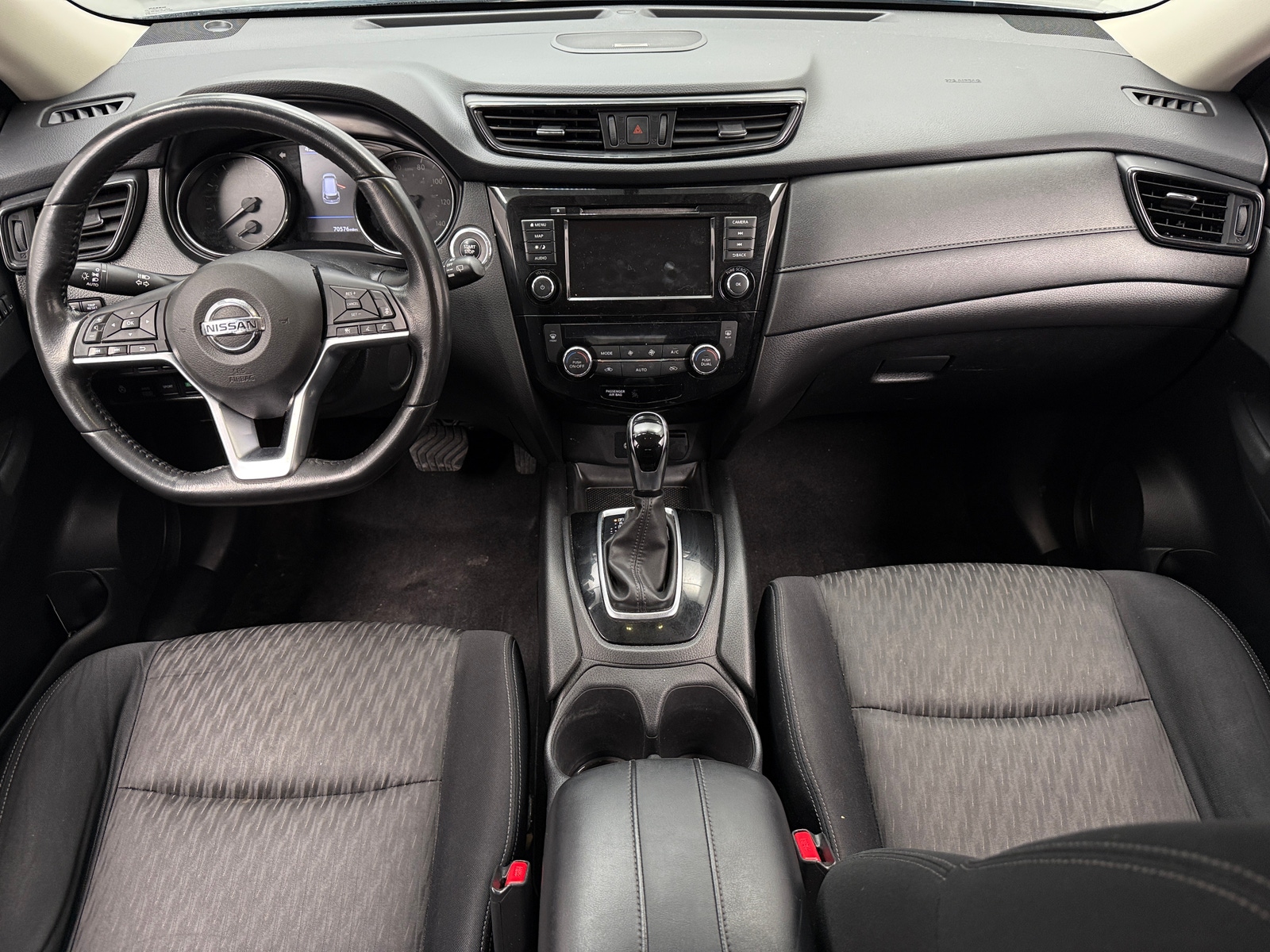 Thumbnail: 2018 Nissan Rogue - 3