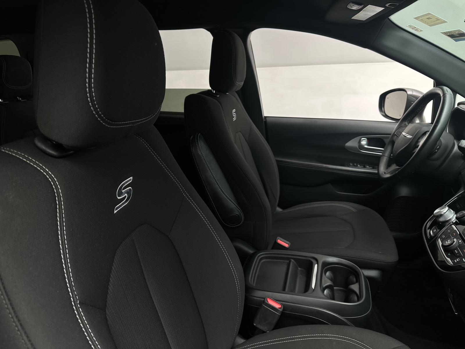 Thumbnail: 2018 Chrysler Pacifica - 2