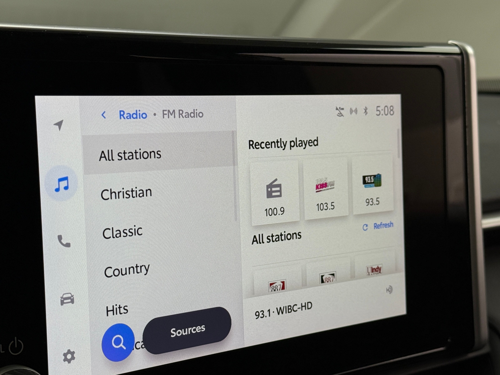 Thumbnail: 2023 Toyota RAV4 - 4