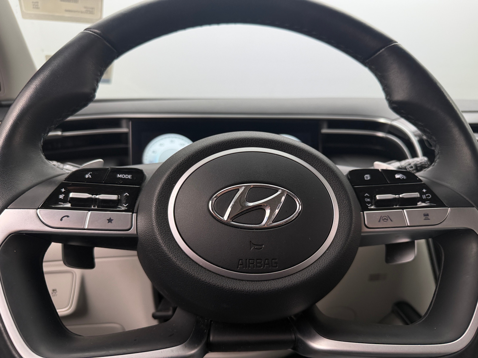 Thumbnail: 2023 Hyundai Tucson - 4