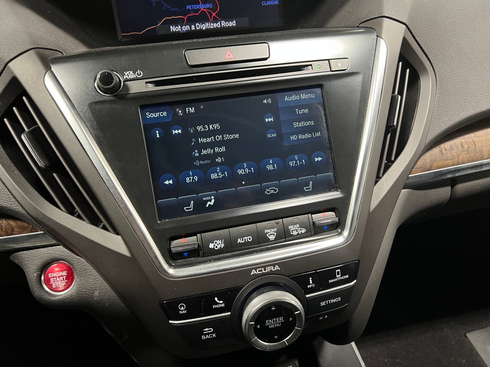 Thumbnail: 2020 Acura MDX - 3