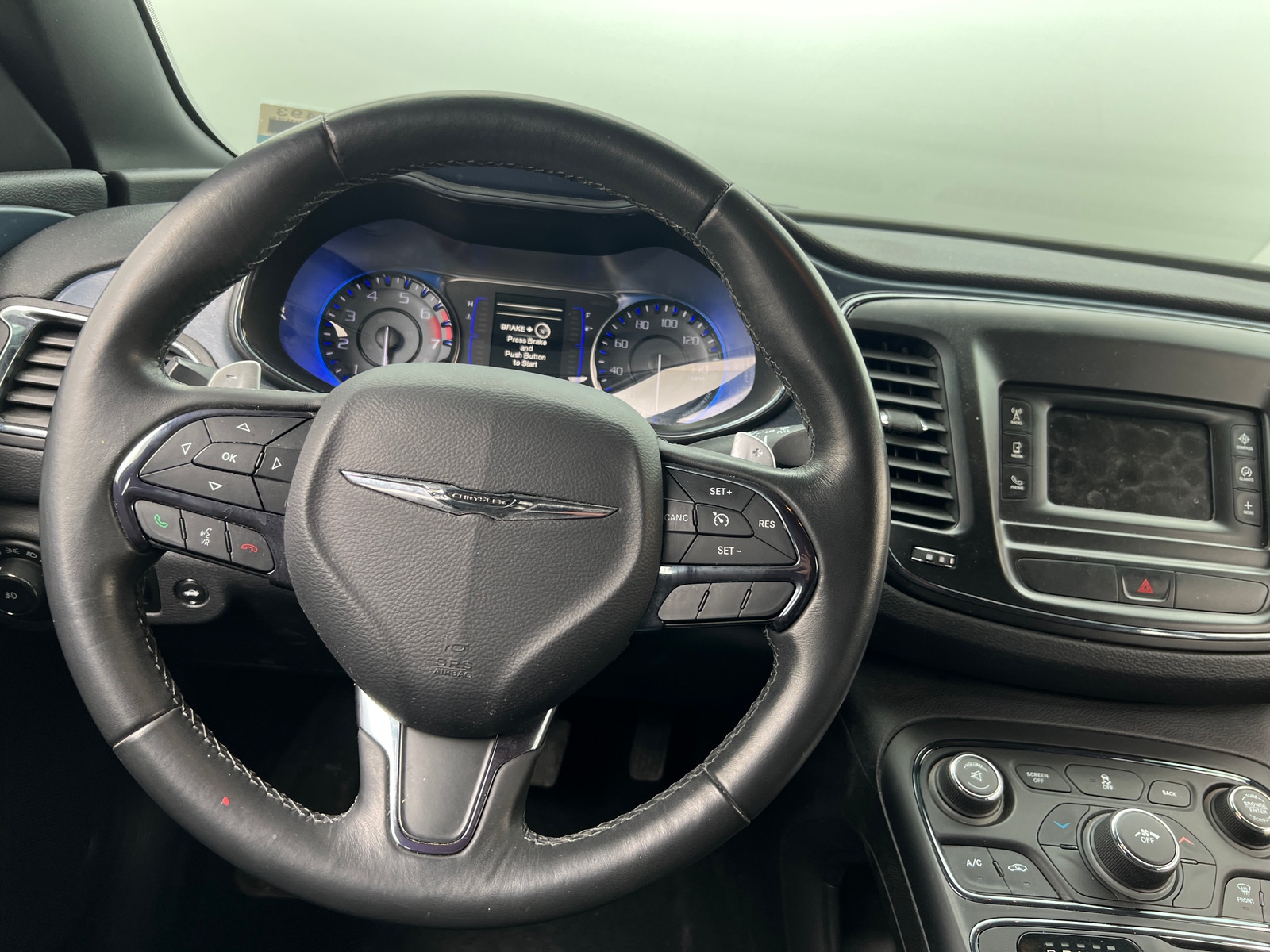 Thumbnail: 2015 Chrysler 200 - 4