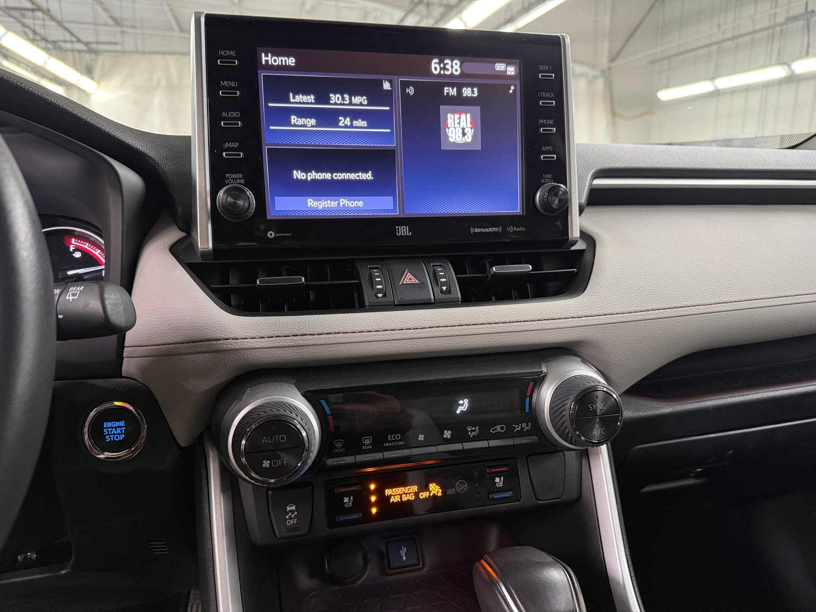 Thumbnail: 2022 Toyota RAV4 - 3