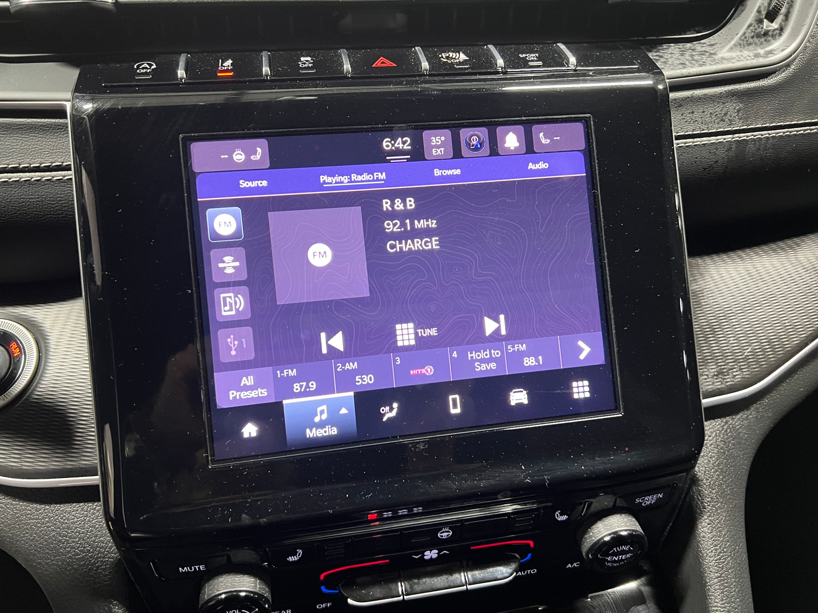 Thumbnail: 2025 Jeep Grand Cherokee - 3