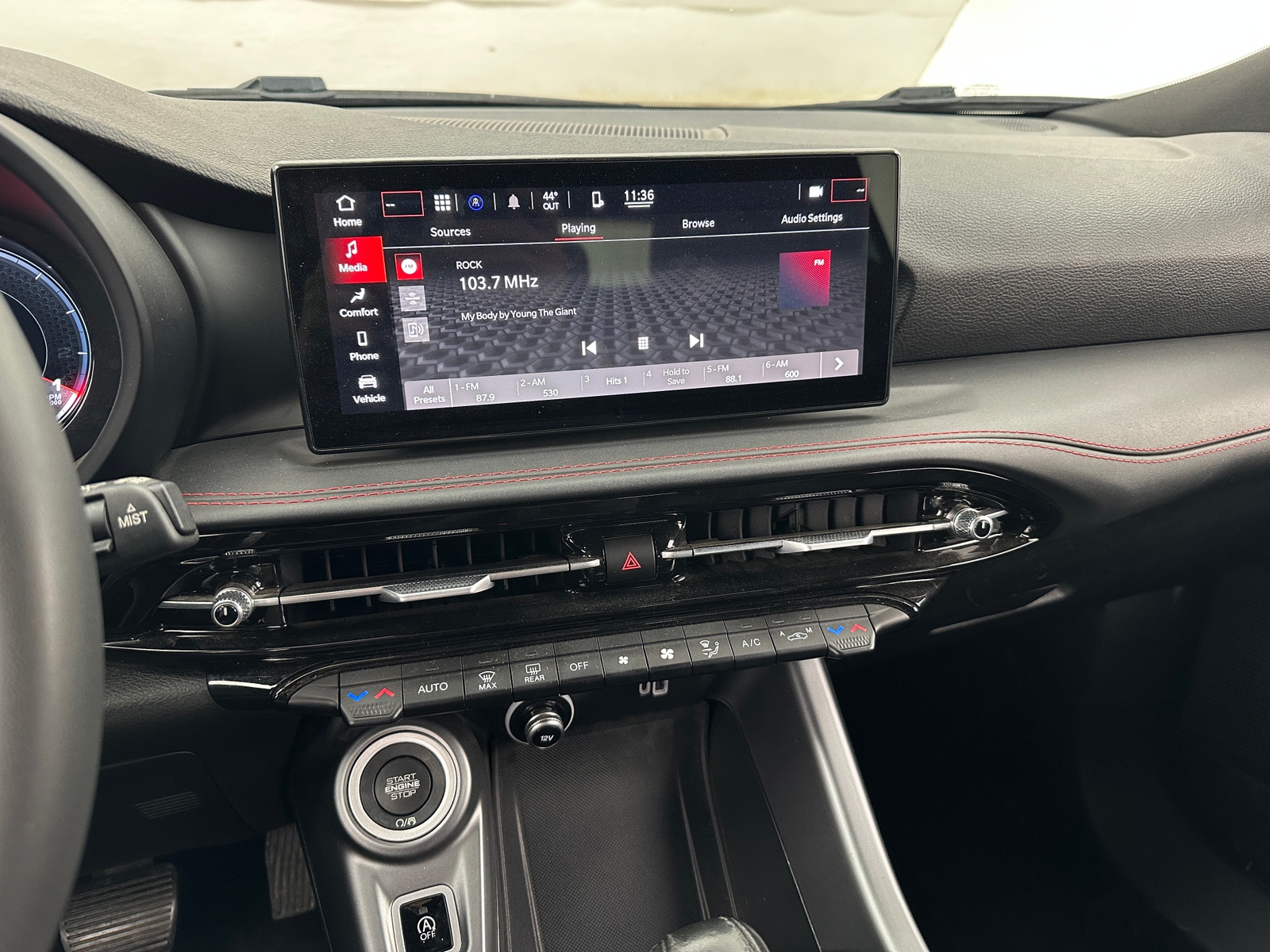 Thumbnail: 2023 Dodge Hornet - 3