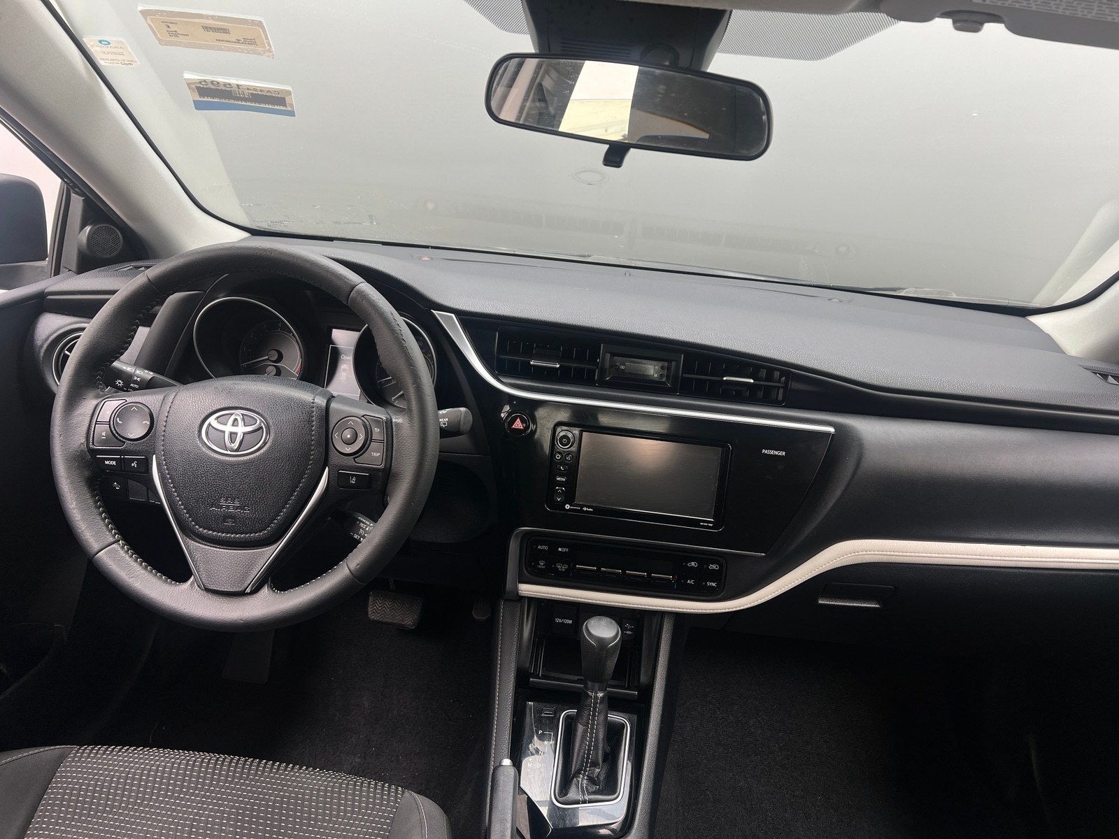 Thumbnail: 2018 Toyota Corolla iM - 3