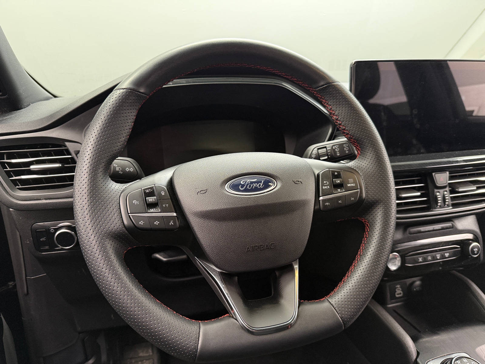 Thumbnail: 2024 Ford Escape - 5