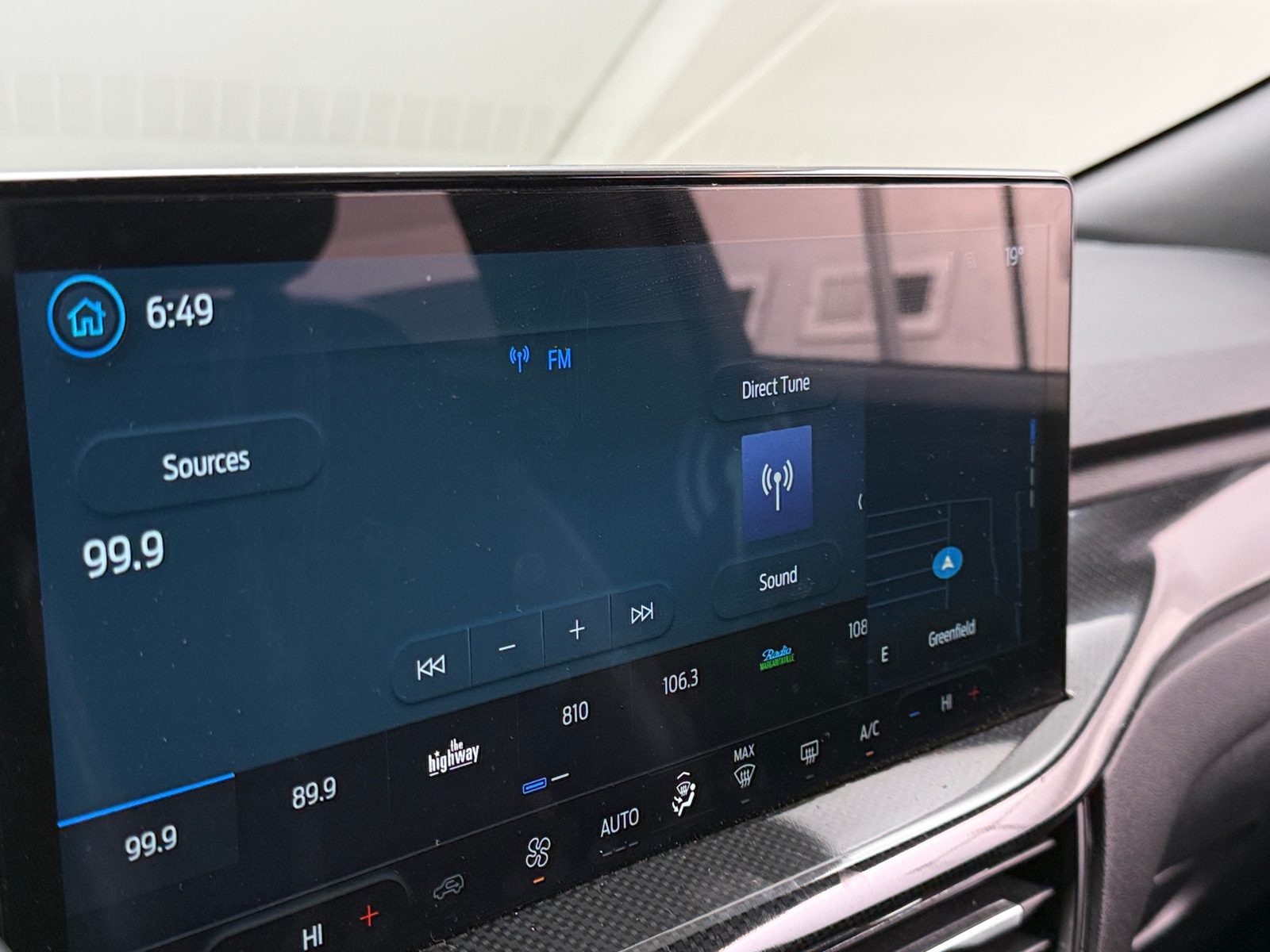 Thumbnail: 2024 Ford Escape - 4